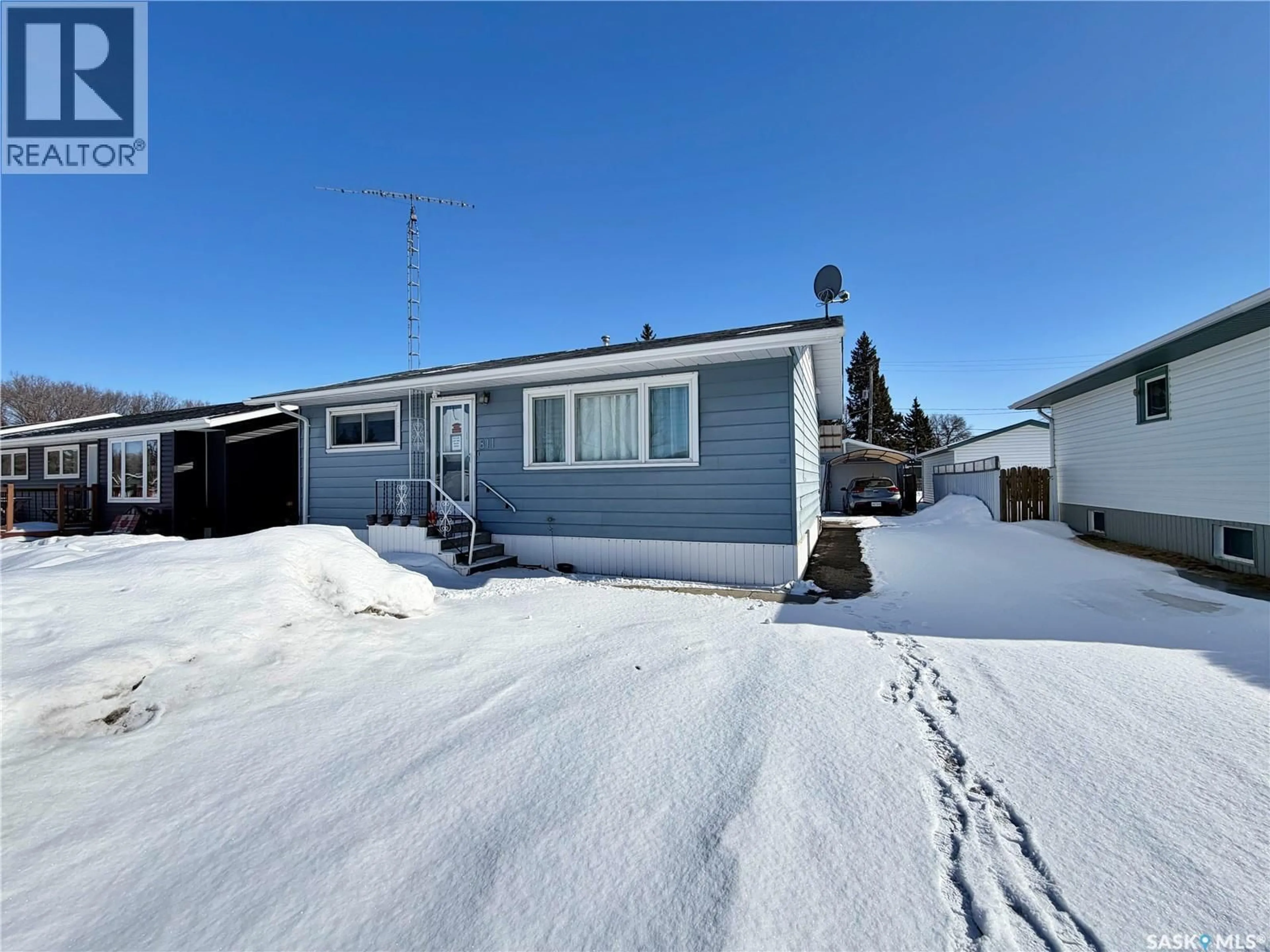 Unknown for 811 WILLOW STREET, Moosomin Saskatchewan S0G3N0