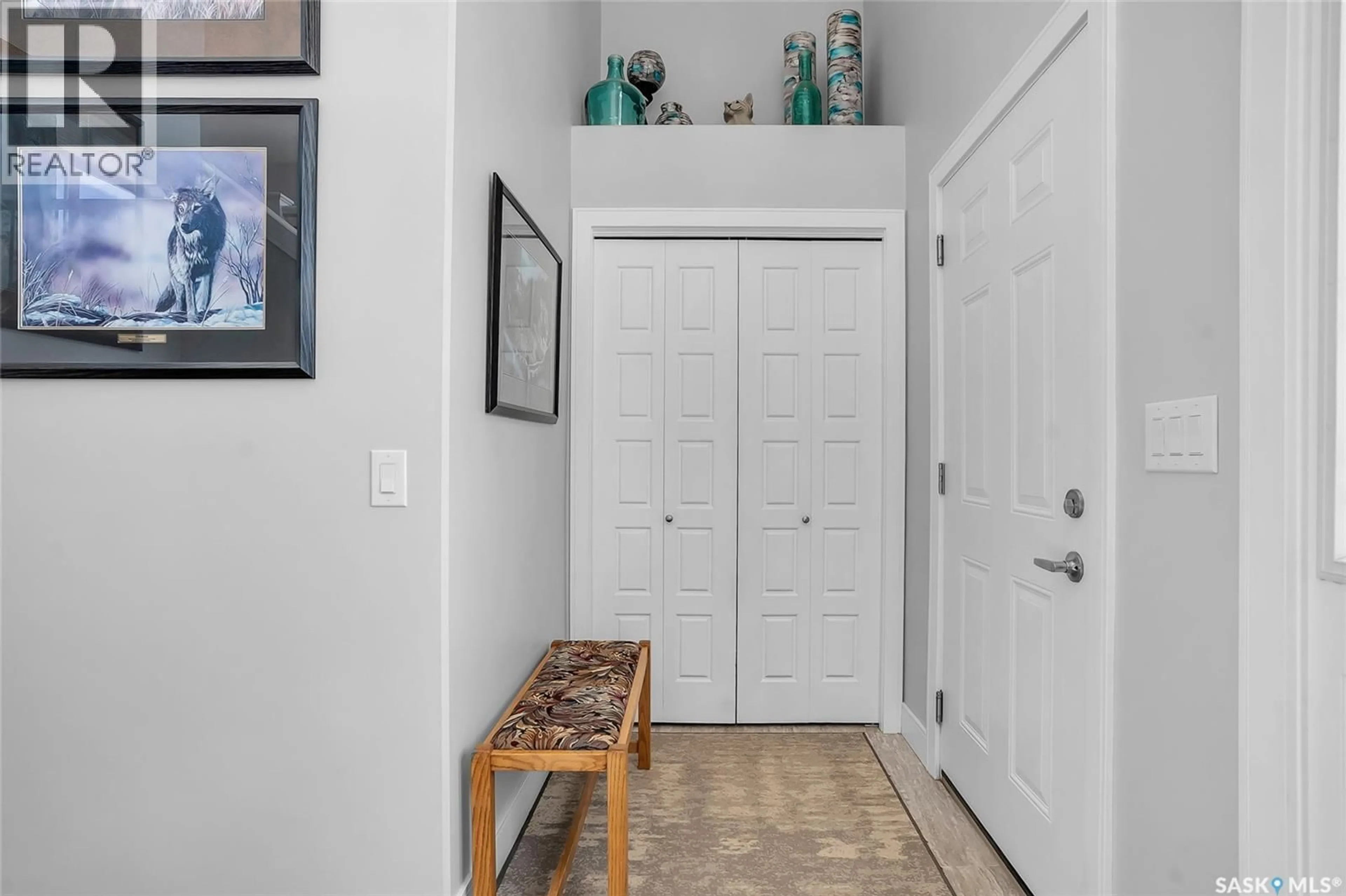 Indoor entryway for 201 COWAN CRESCENT, Martensville Saskatchewan S0K2T1
