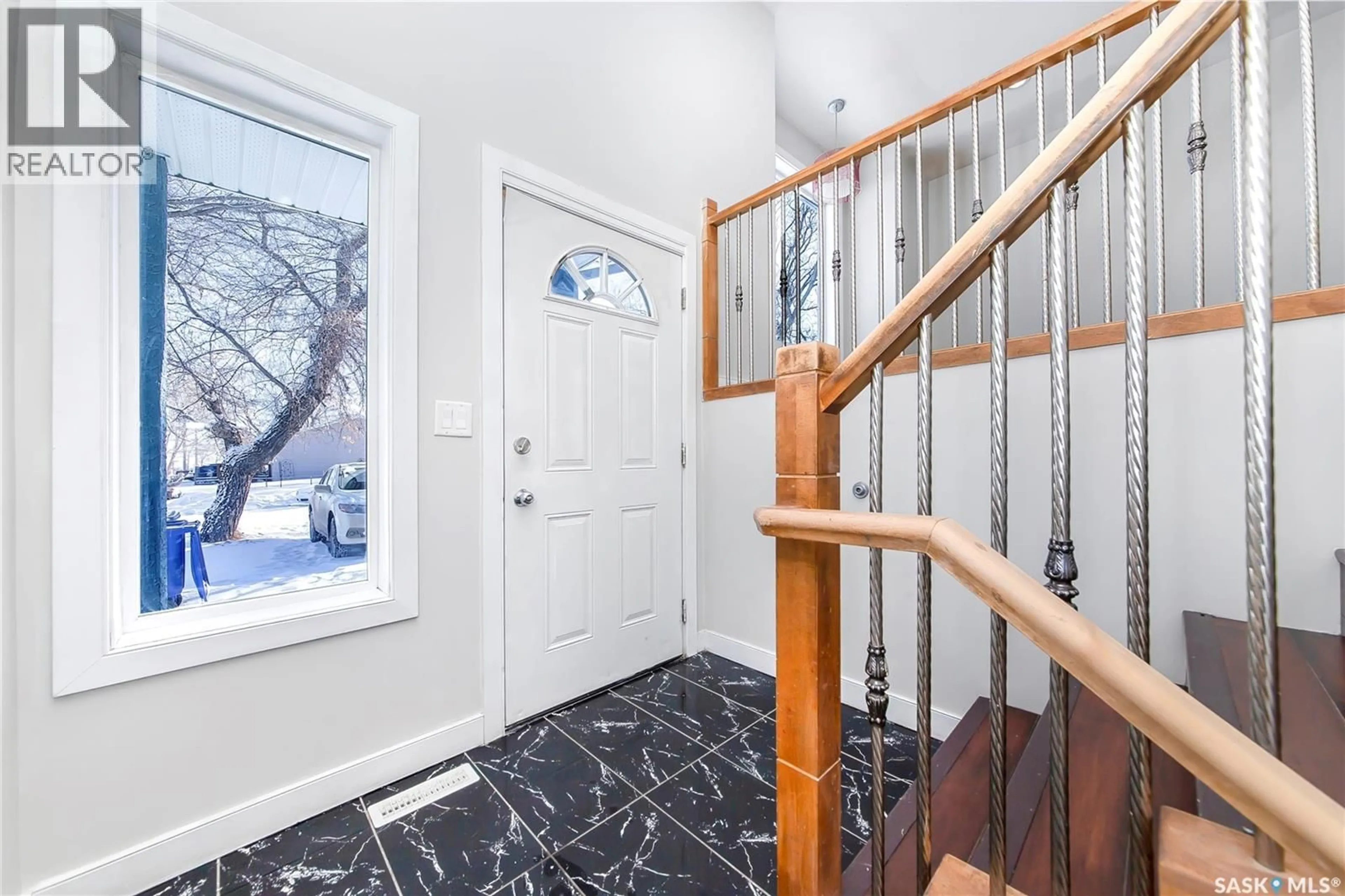 Indoor foyer for 490 CORY STREET, Asquith Saskatchewan S0K0J0