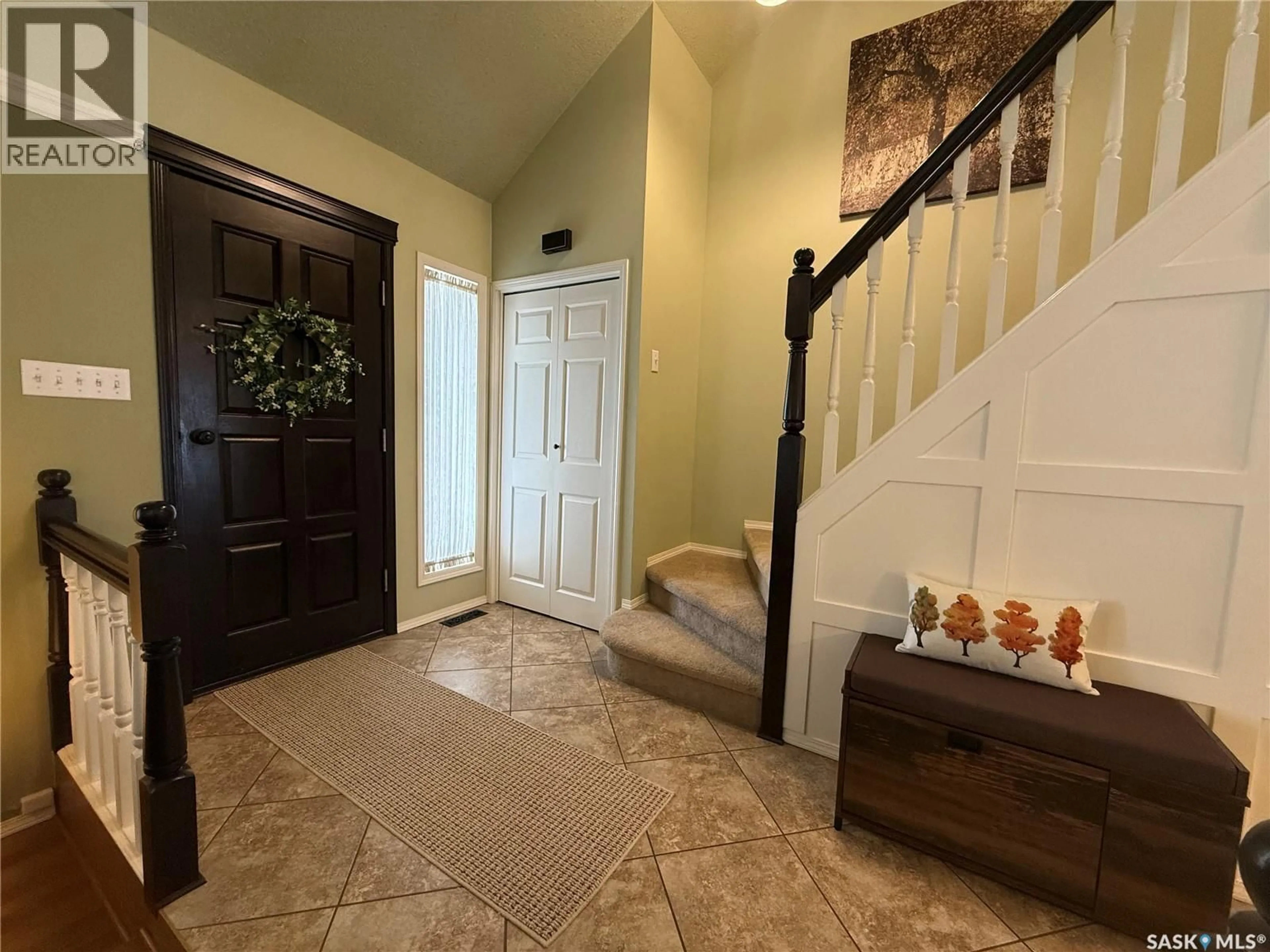 Indoor entryway for 434 BROOKS ROAD, Estevan Saskatchewan S4A2P2