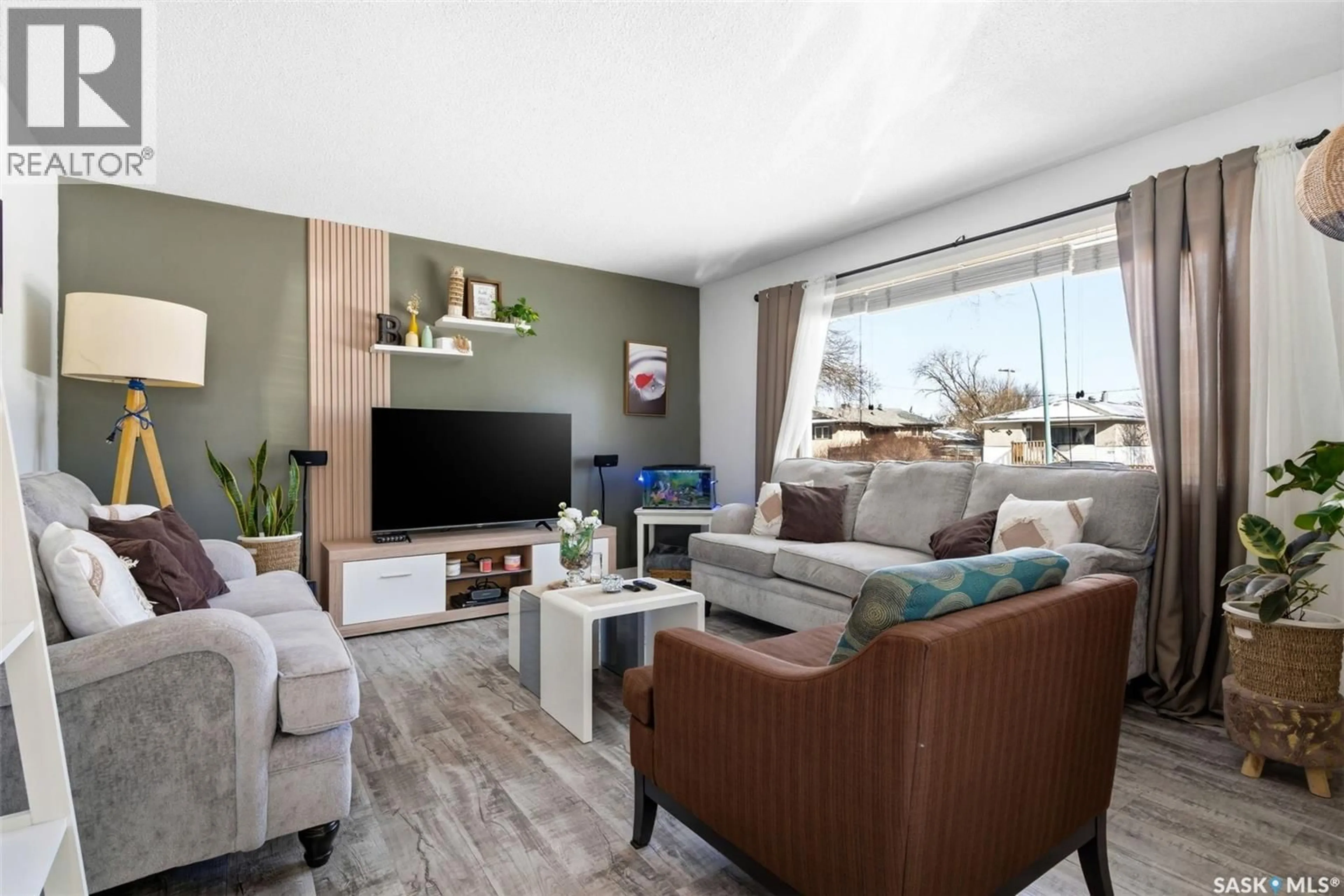 Living room with furniture, unknown for 1022 BRODER STREET, Regina Saskatchewan S4N3P7