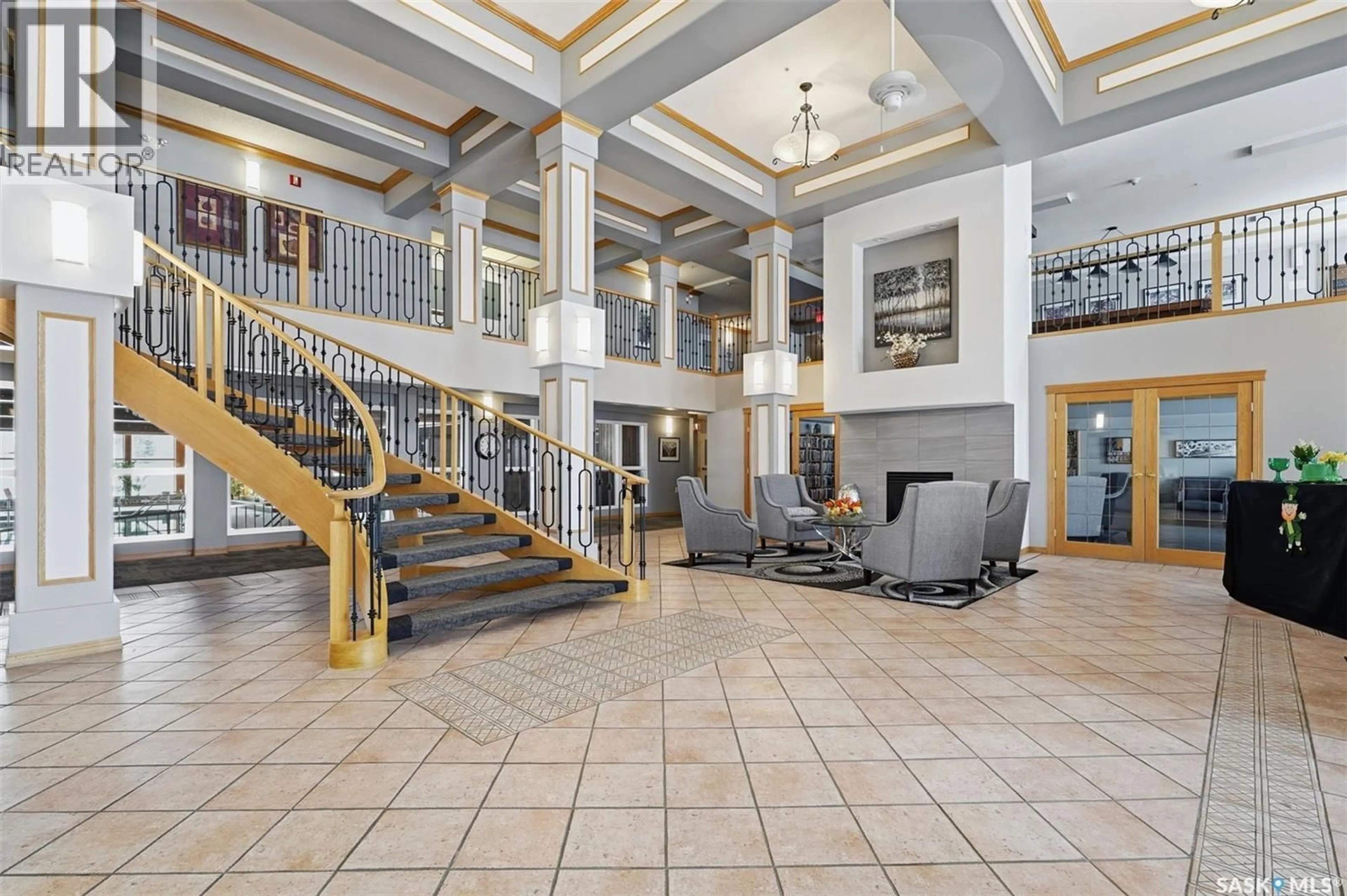 Lobby for 325 - 335 KEEVIL CRESCENT, Saskatoon Saskatchewan S7N4R8