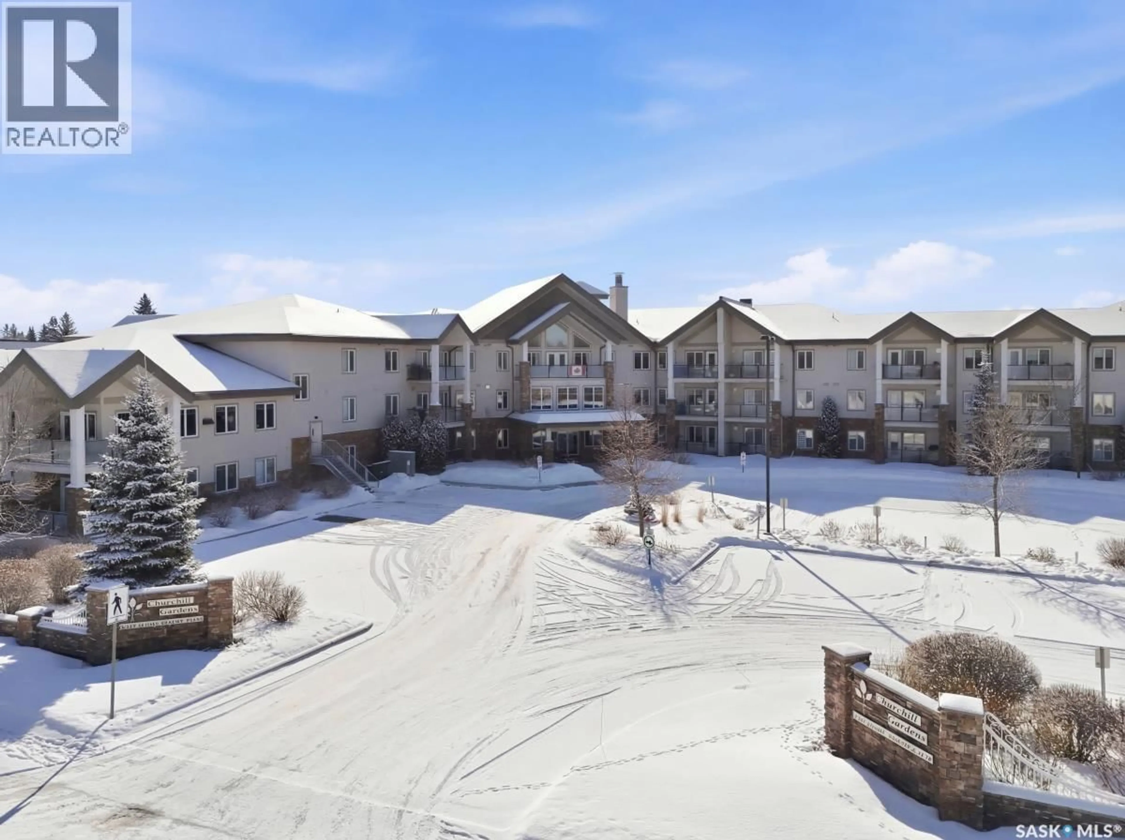 A pic from outside/outdoor area/front of a property/back of a property/a pic from drone, mountain view for 1010 - 327 RUTH STREET E, Saskatoon Saskatchewan S7J4M9