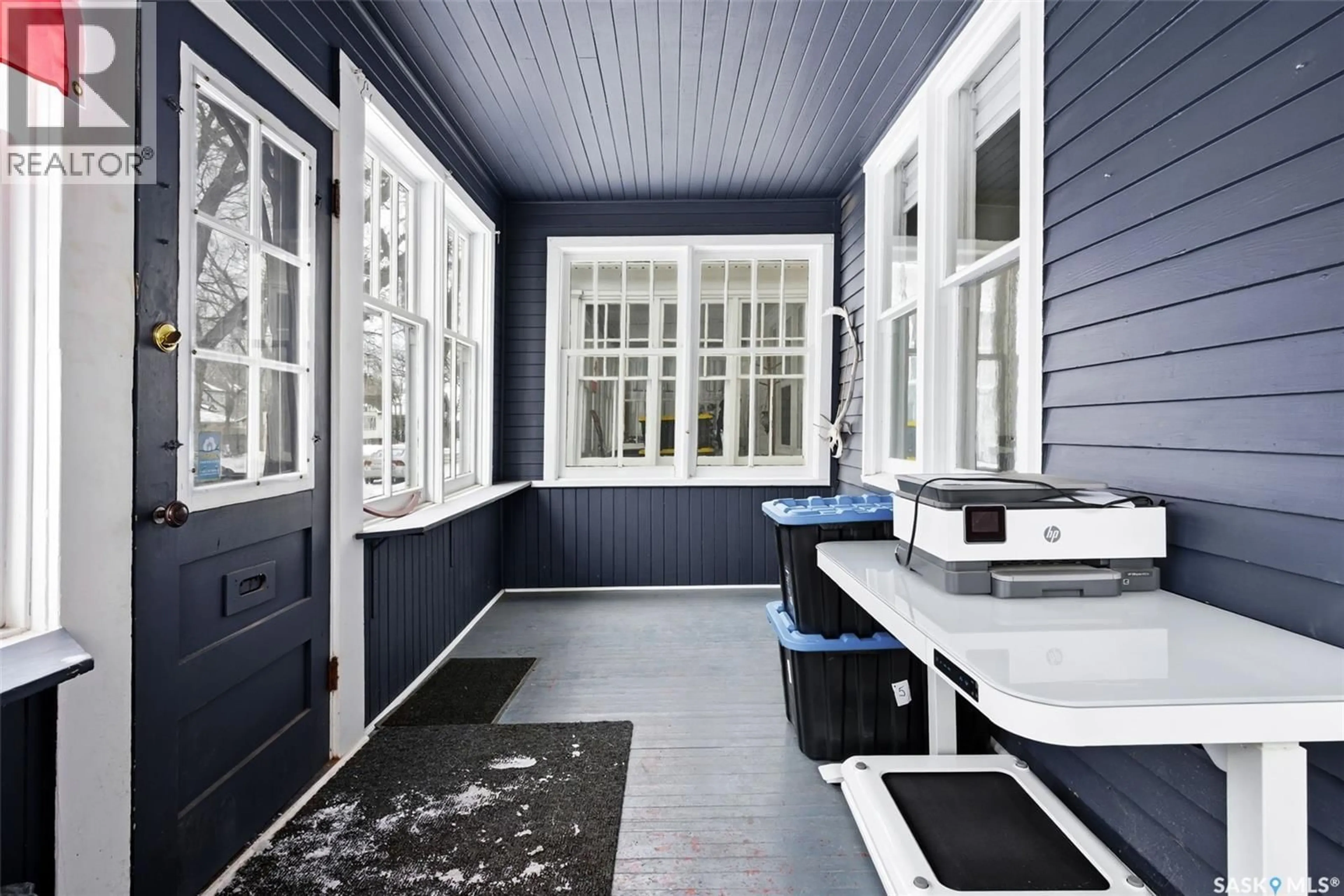 Unknown for 2323 WINNIPEG STREET, Regina Saskatchewan S4P1H4