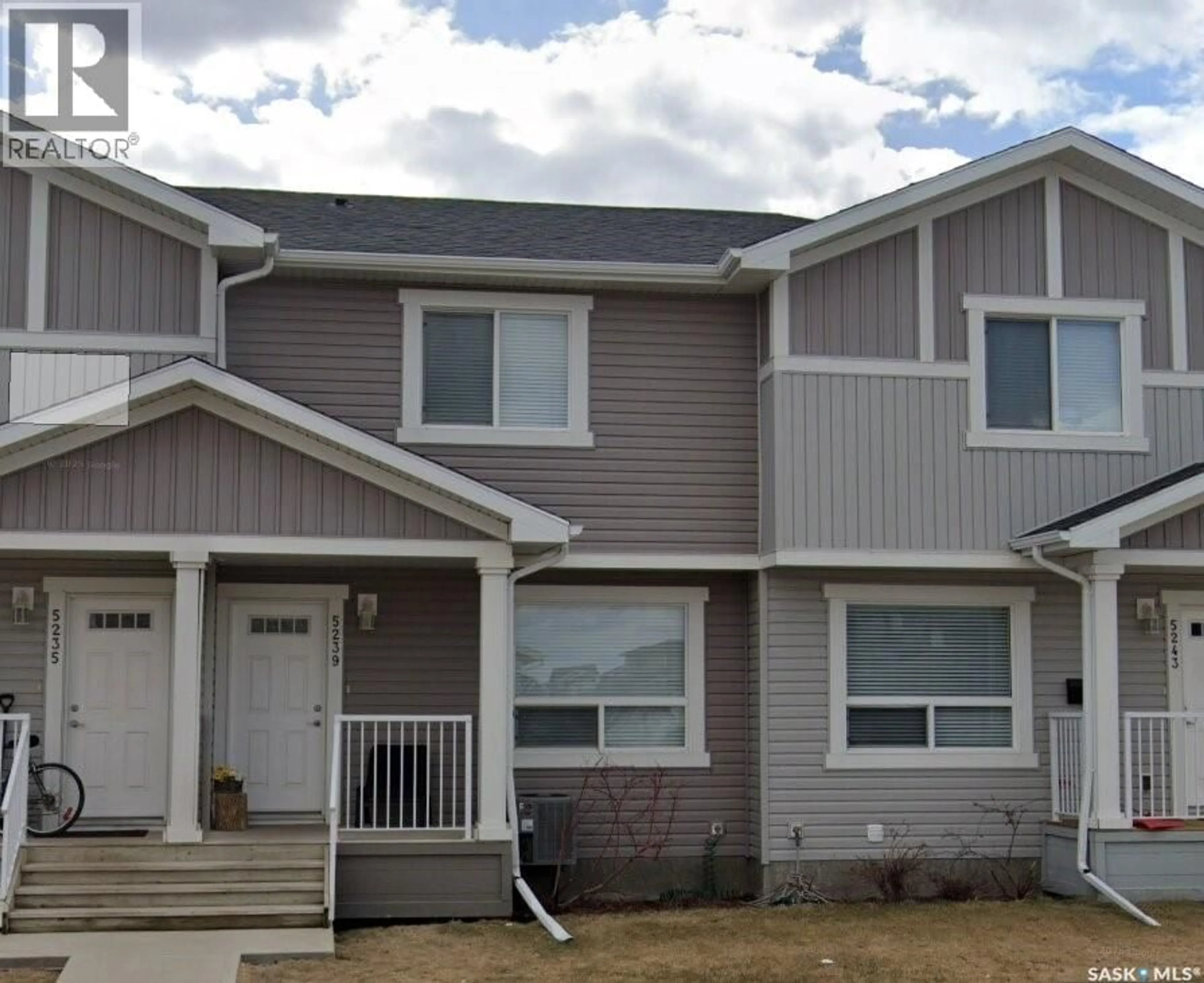 Home with vinyl exterior material, unknown for 5239 BEACON WAY, Regina Saskatchewan S4W0J3