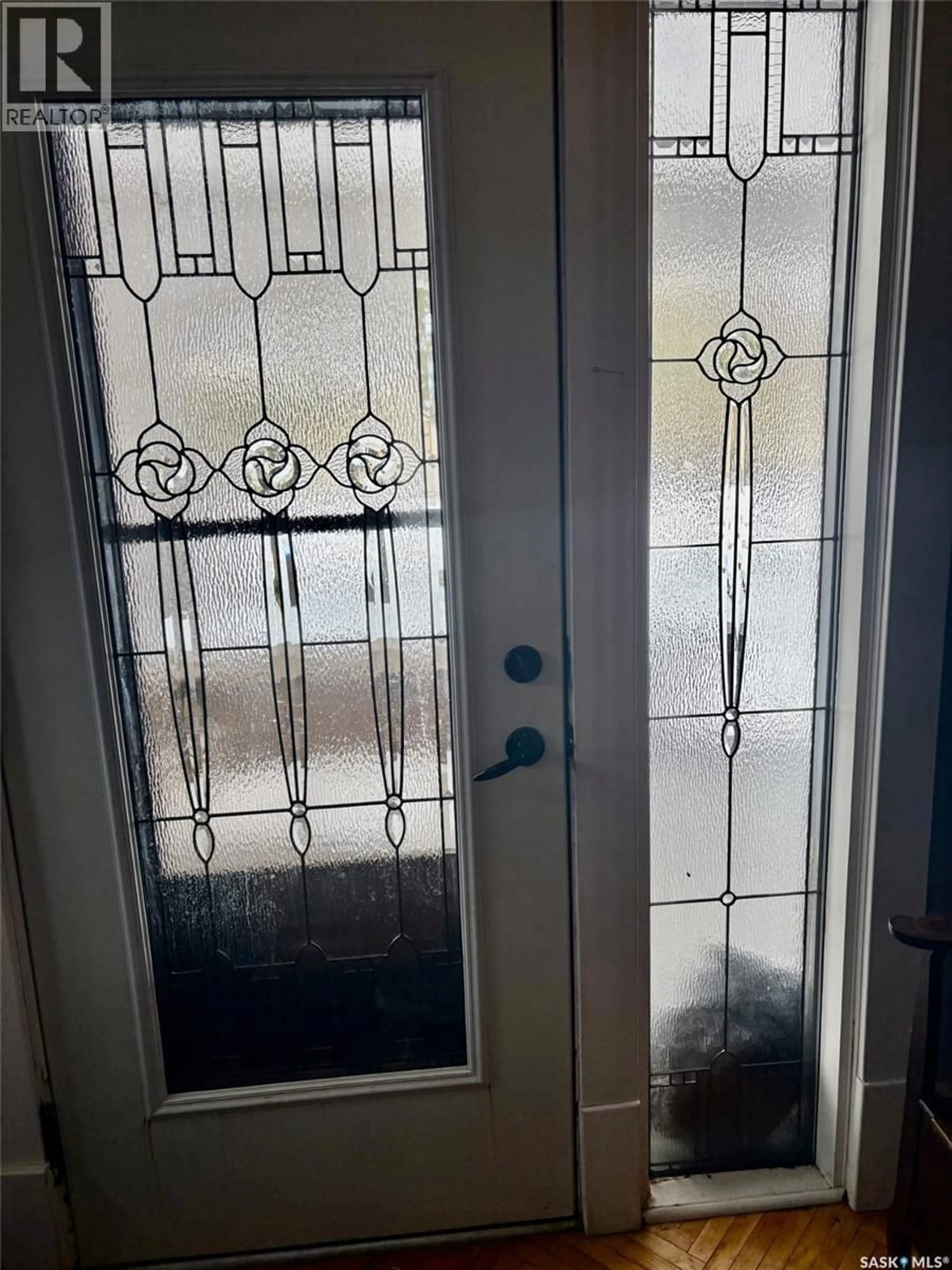 Indoor entryway for 140 3RD AVENUE, Yorkton Saskatchewan S3N1C5