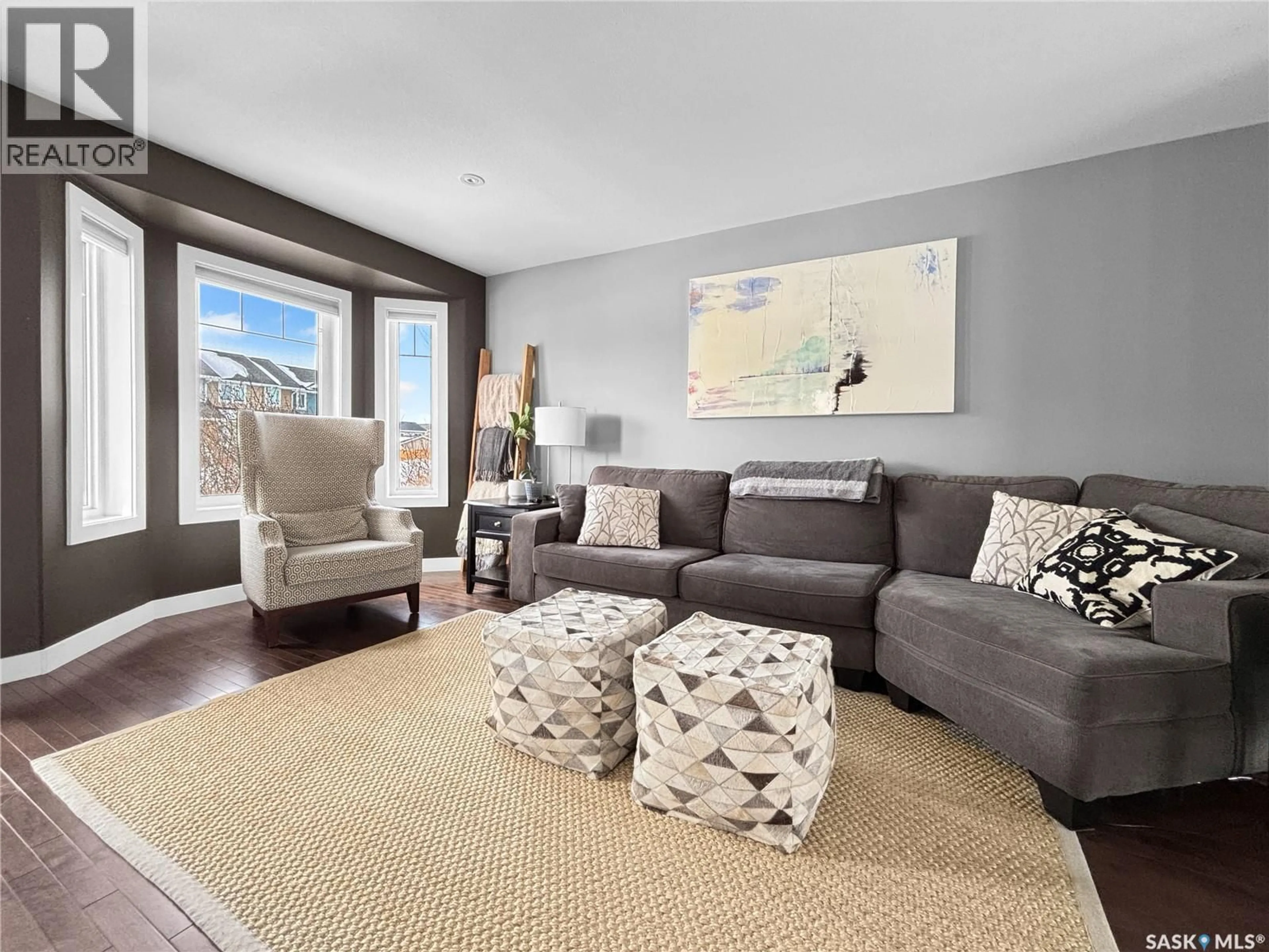 Living room with furniture, unknown for 1419 HUNTER ROAD, Saskatoon Saskatchewan S7T0T4