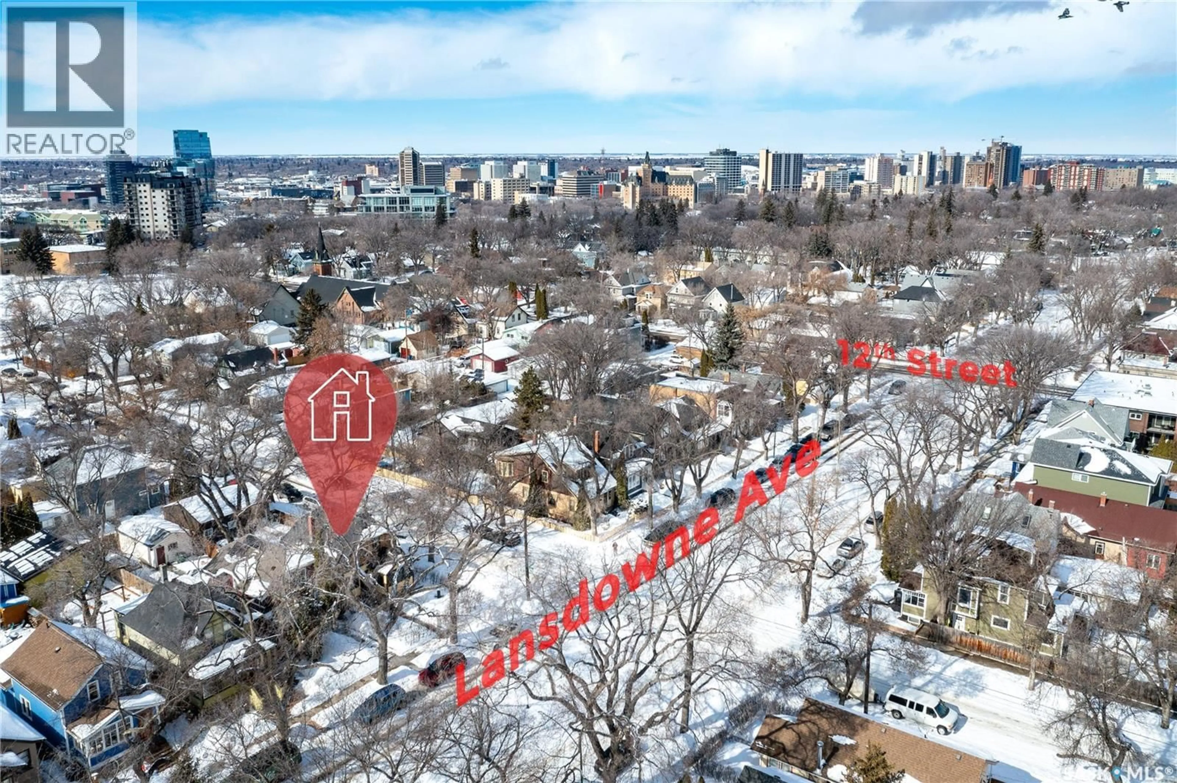 A pic from outside/outdoor area/front of a property/back of a property/a pic from drone, city buildings view from balcony for 702 LANSDOWNE AVENUE, Saskatoon Saskatchewan S7N1E5