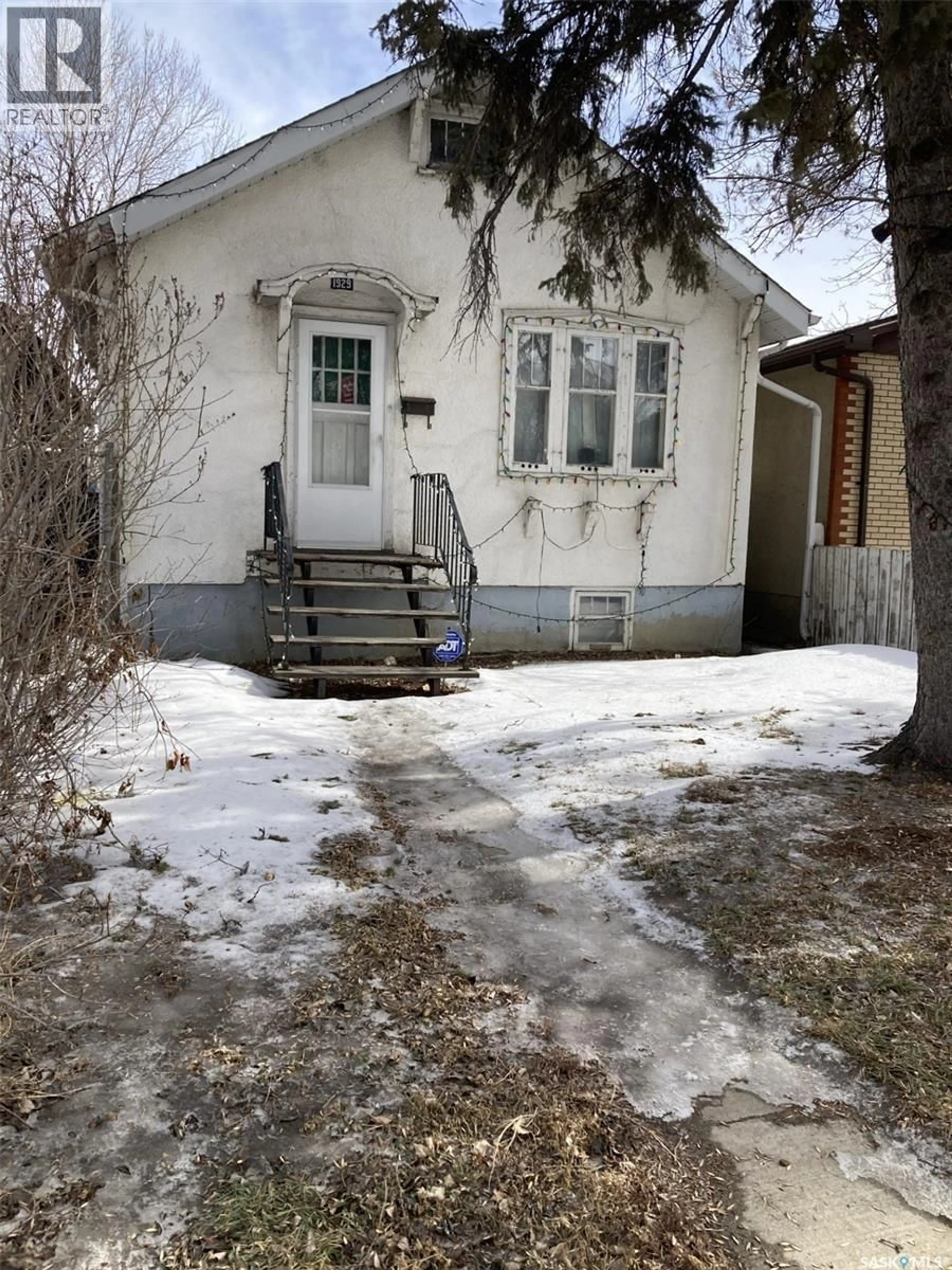Unknown for 1929 WINNIPEG STREET, Regina Saskatchewan S4P1G5