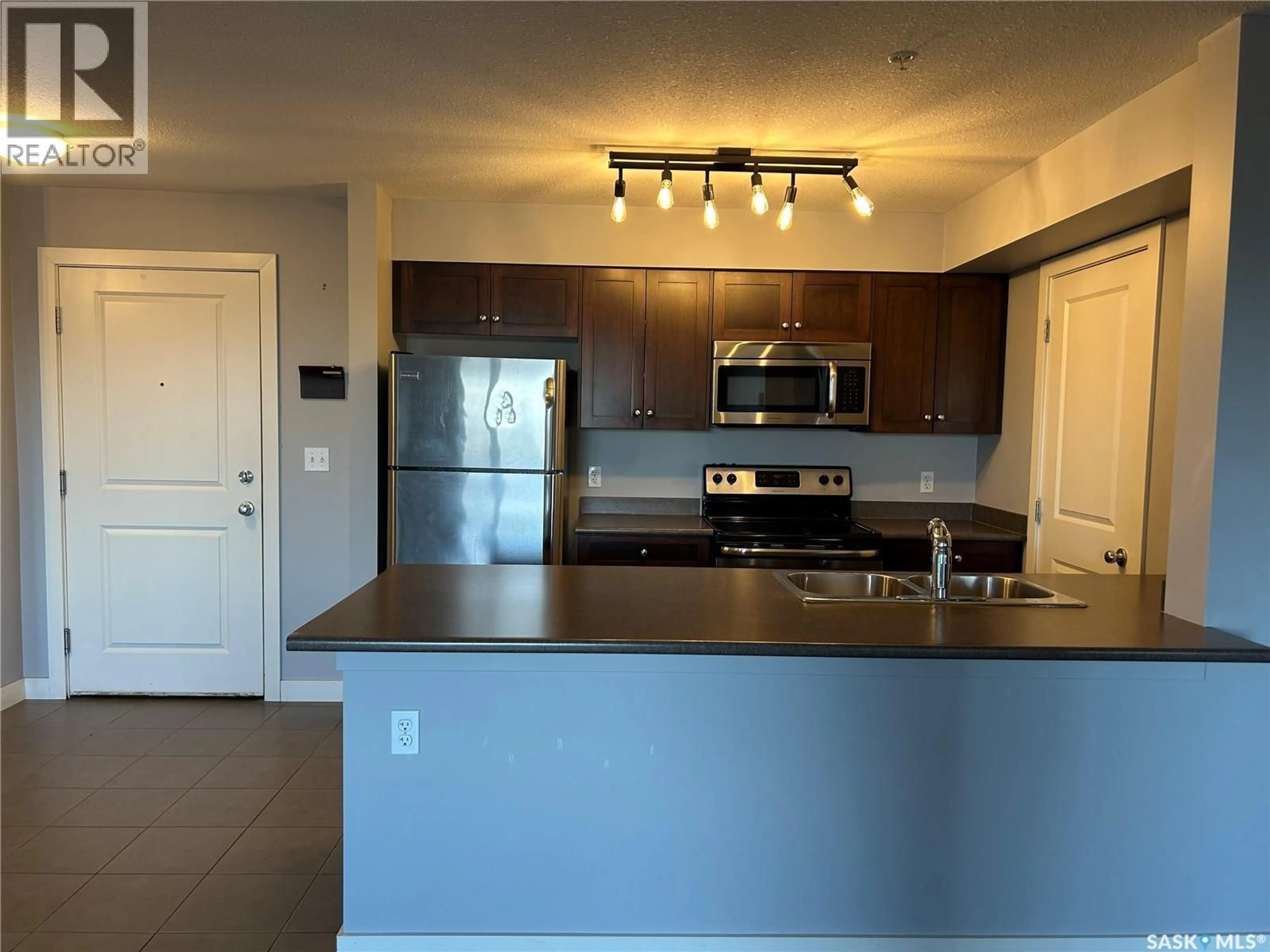 Unknown for 304 - 308 PETTERSON DRIVE, Estevan Saskatchewan S4A1N7