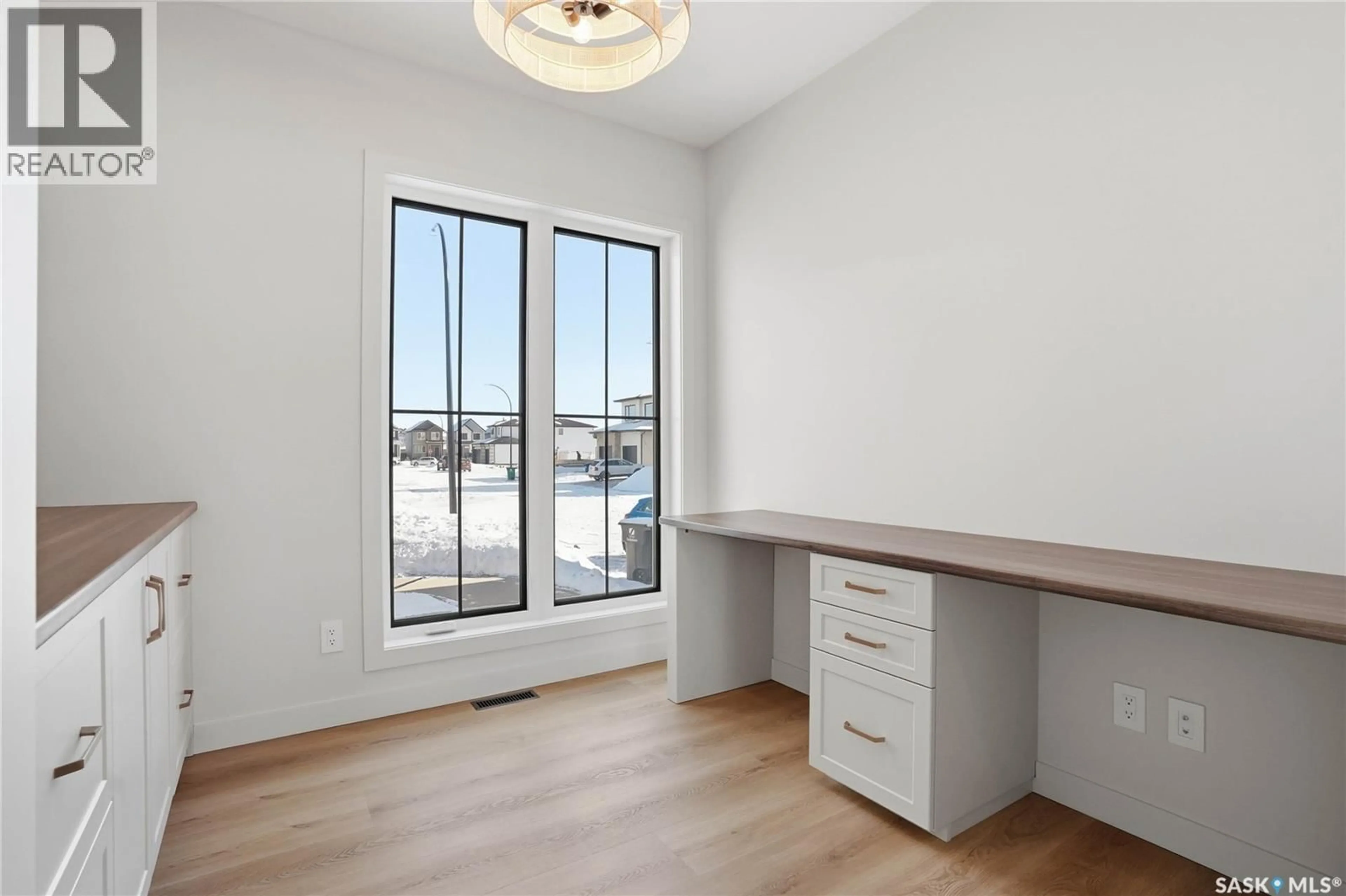 A pic of a room for 638 PEPPER BEND, Saskatoon Saskatchewan S7V1T1