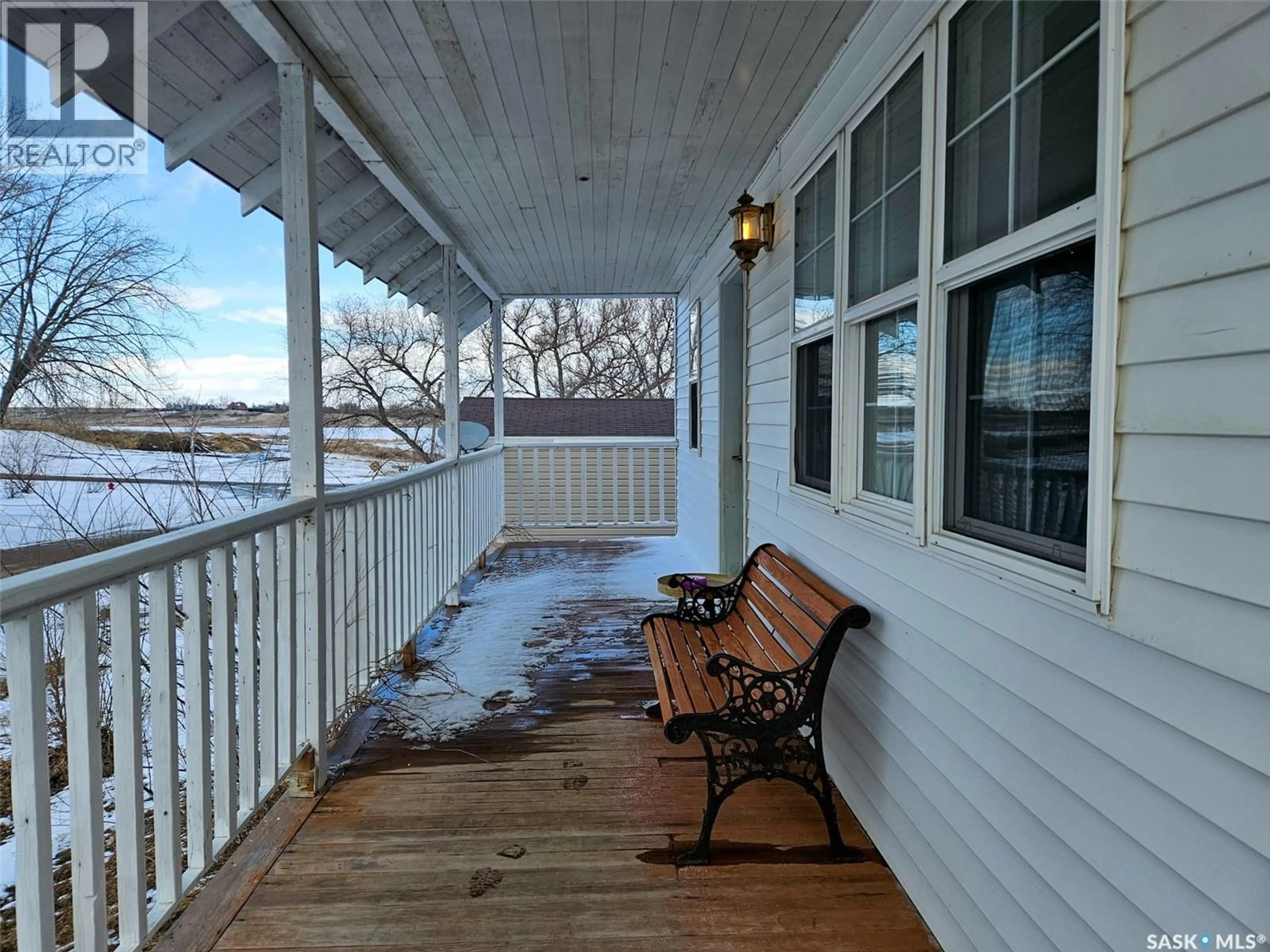 Patio, water/lake/river/ocean view for 519 BROWNLEE STREET, Herbert Saskatchewan S0H2A0