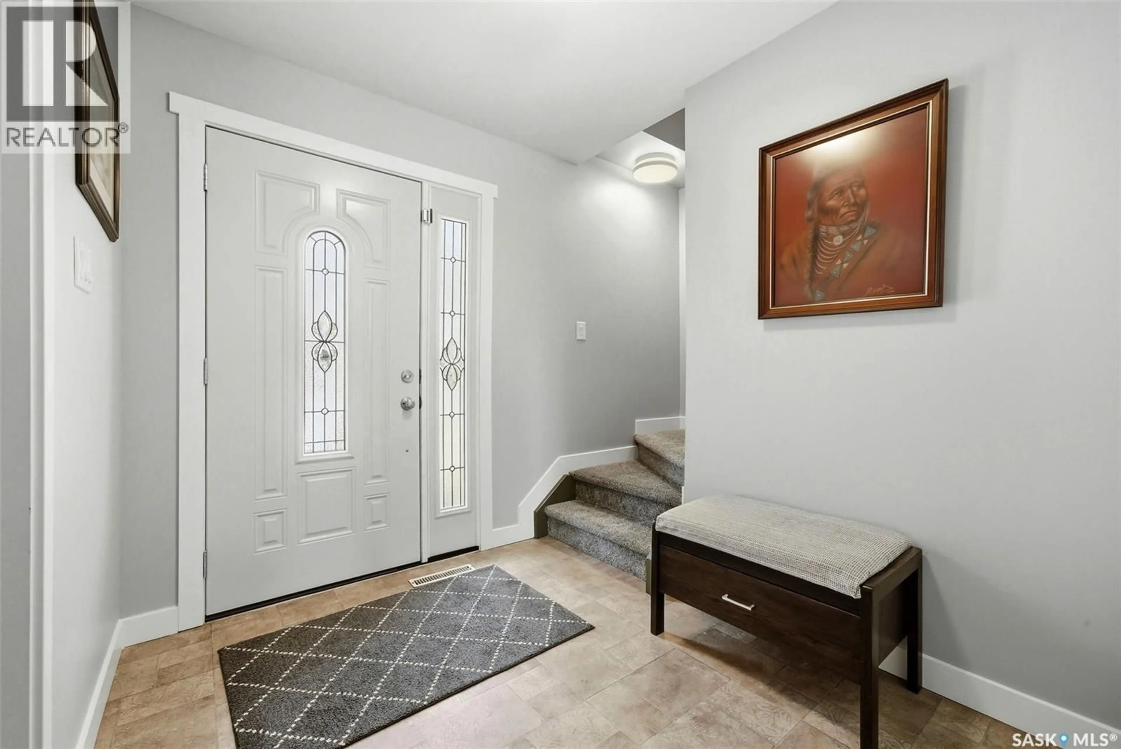 Indoor entryway for 166 DEERGROVE CRESCENT, Regina Saskatchewan S4S5M1
