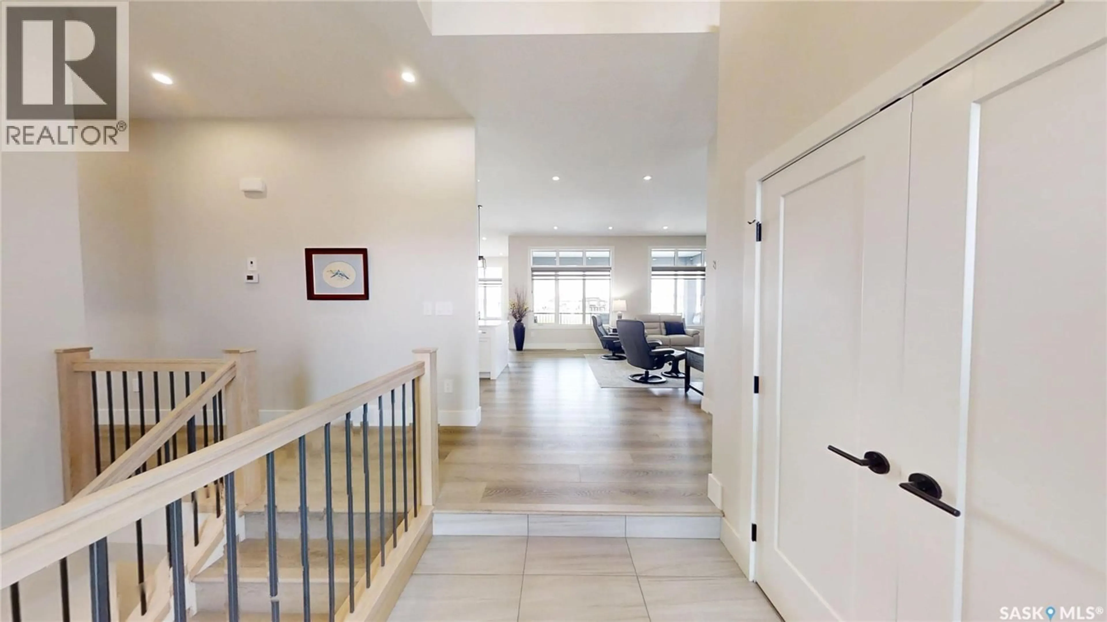 Indoor foyer for 407 PALMER CRESCENT, Warman Saskatchewan S0K4S0