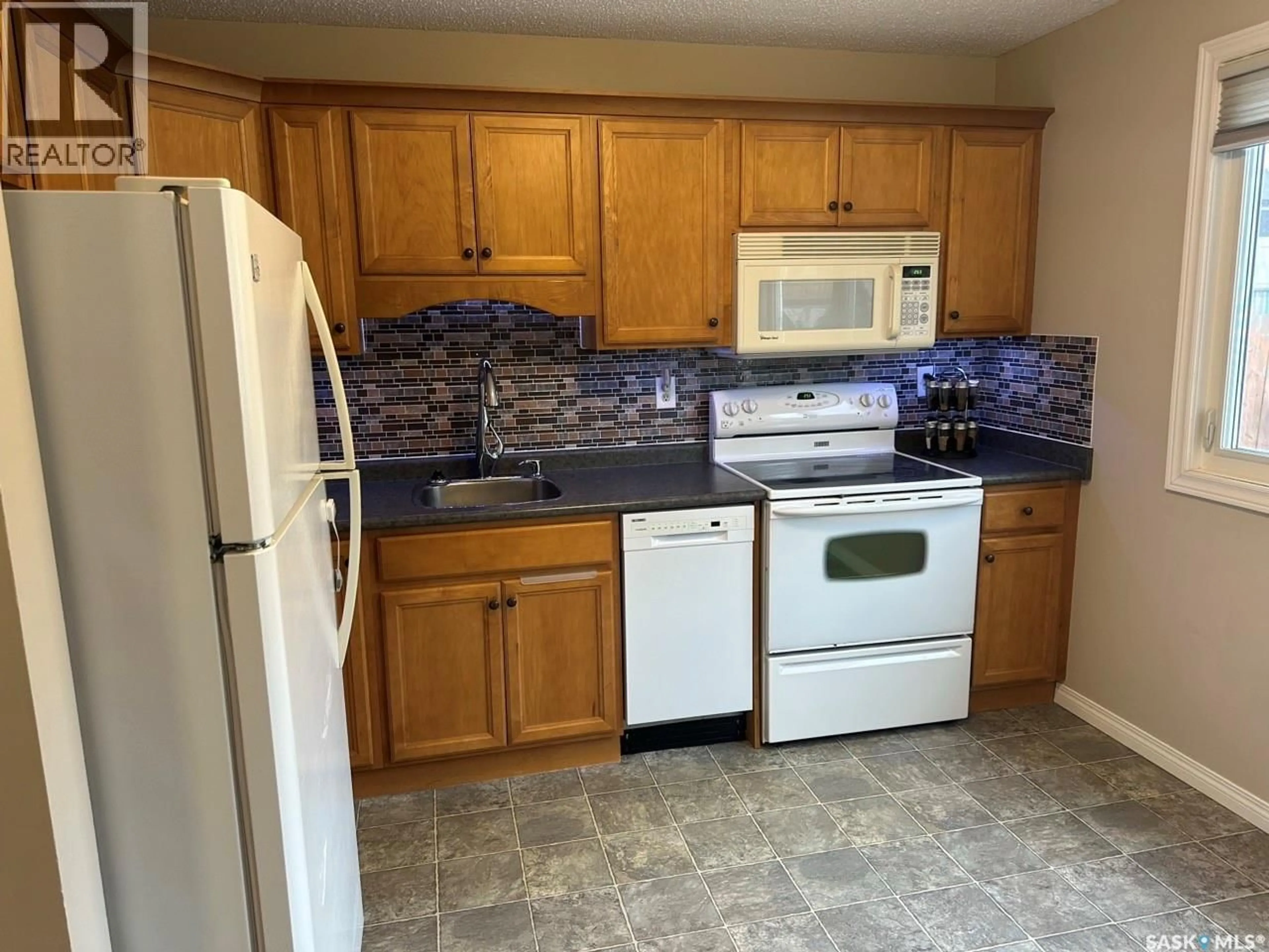Standard kitchen, ceramic/tile floor for 1358 BROWN STREET, Regina Saskatchewan S4N5M3