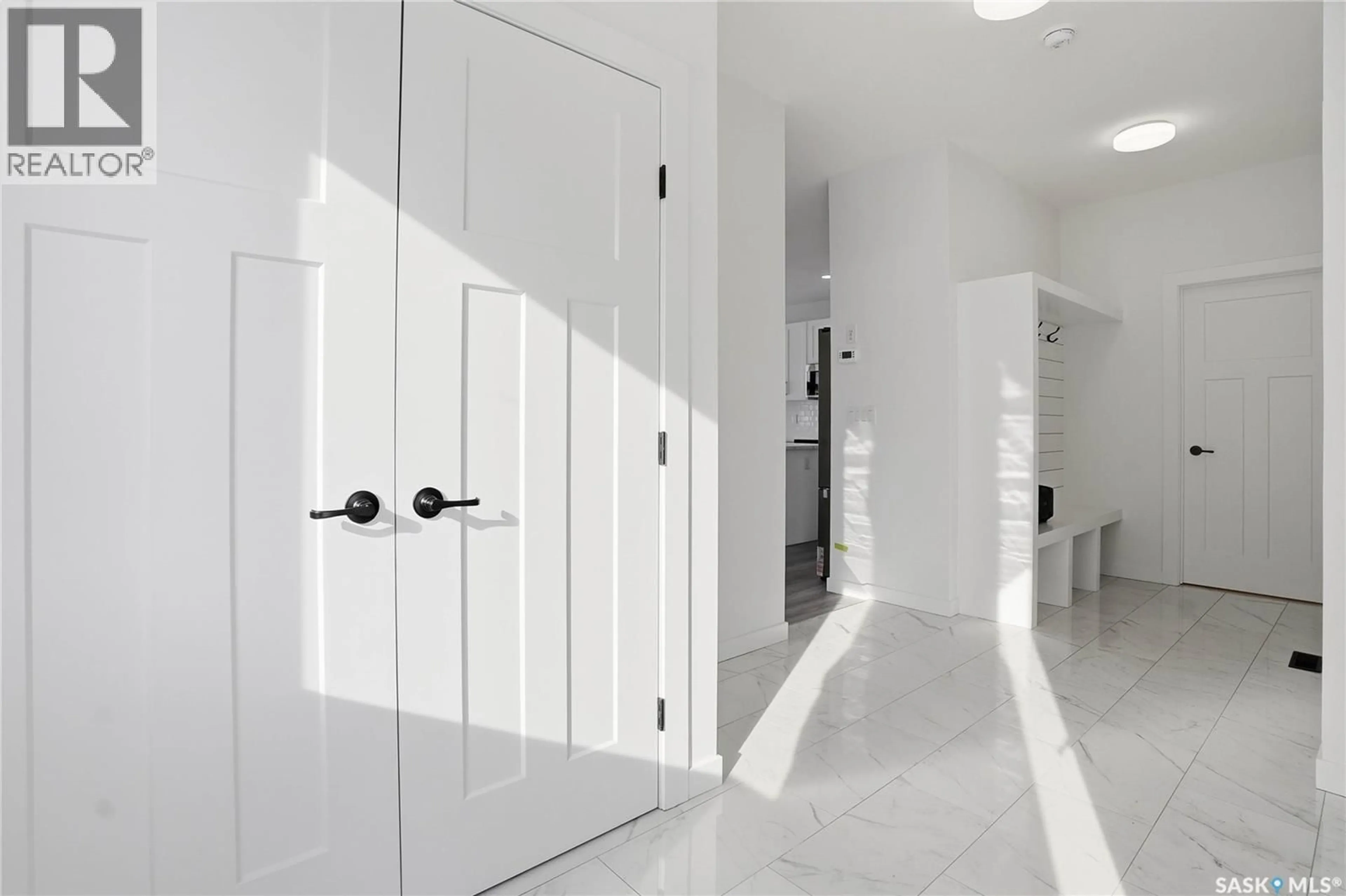 Indoor foyer for 139 SHARMA LANE, Saskatoon Saskatchewan S7W1L1