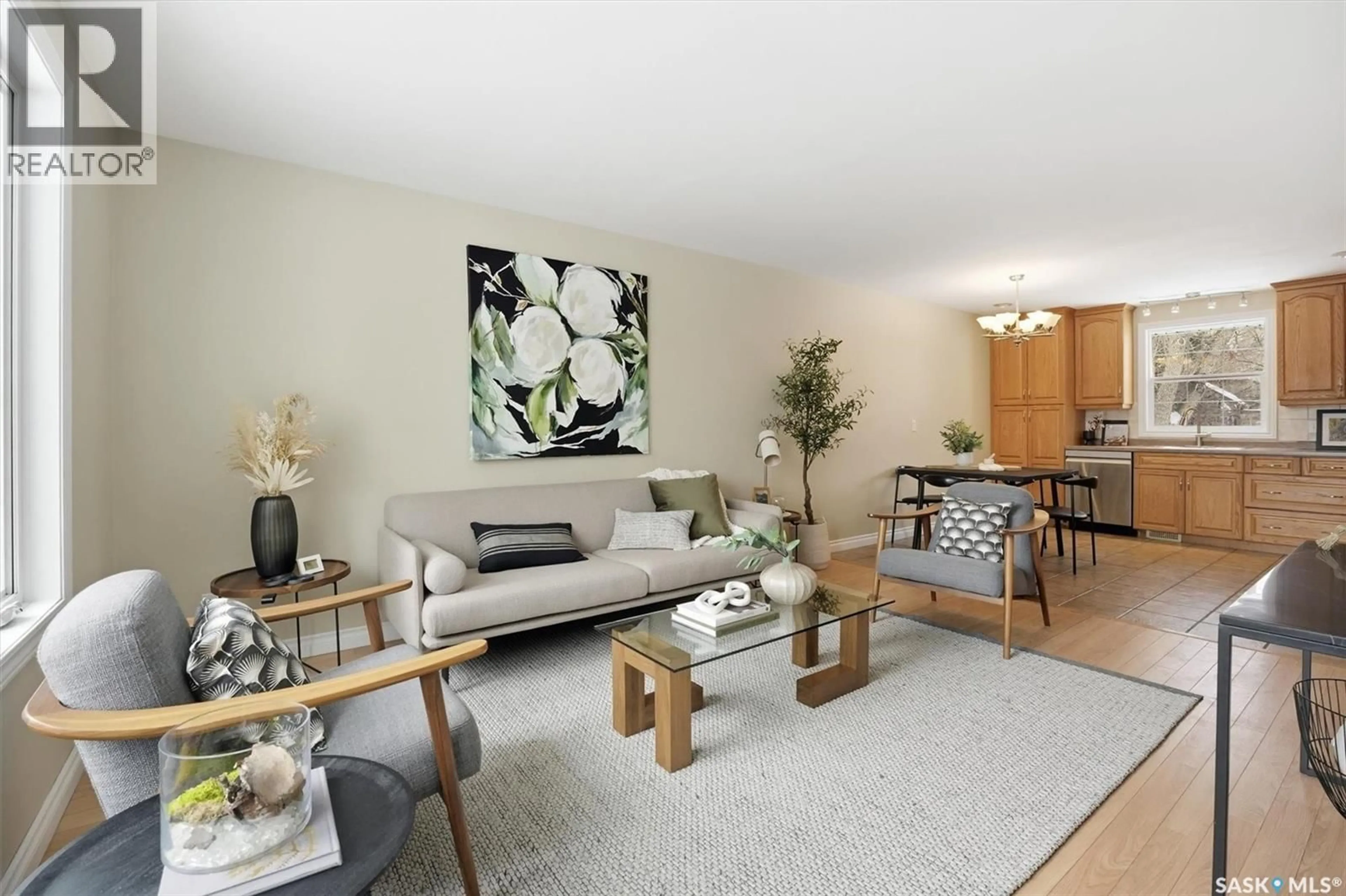 Living room with furniture, unknown for 3314 DIEPPE STREET, Saskatoon Saskatchewan S7M3S7