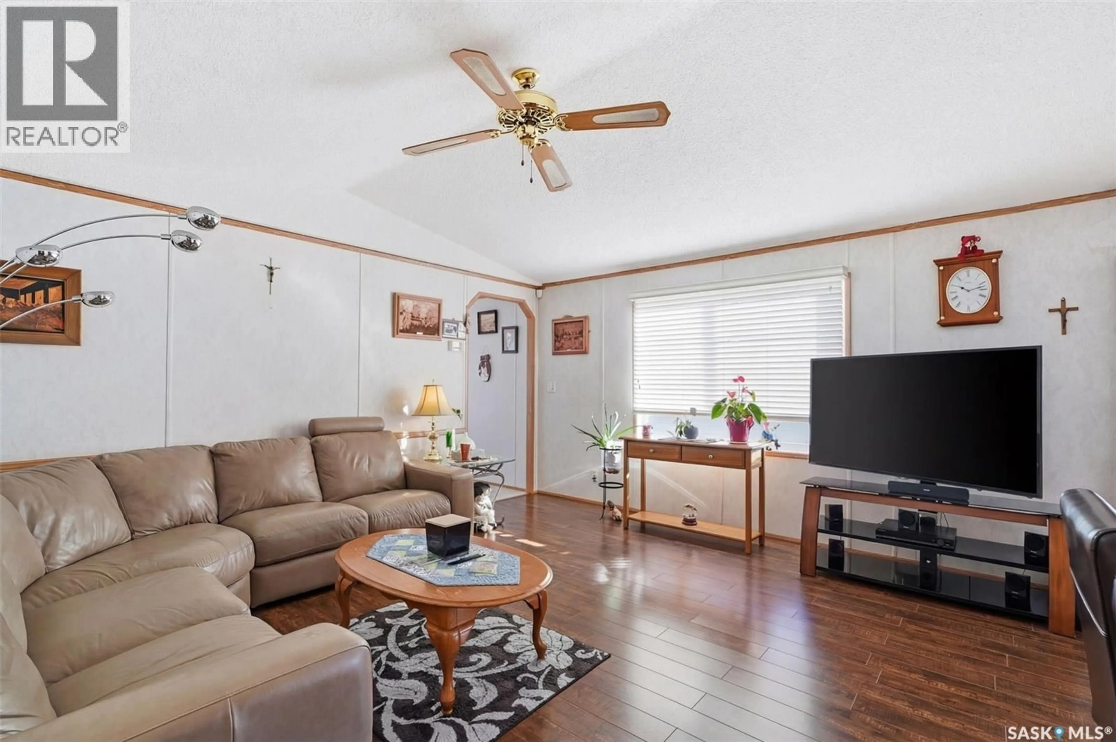 Living room with furniture, unknown for 200 CYPRESS WAY, Blucher Rm No. 343 Saskatchewan S7B0A4