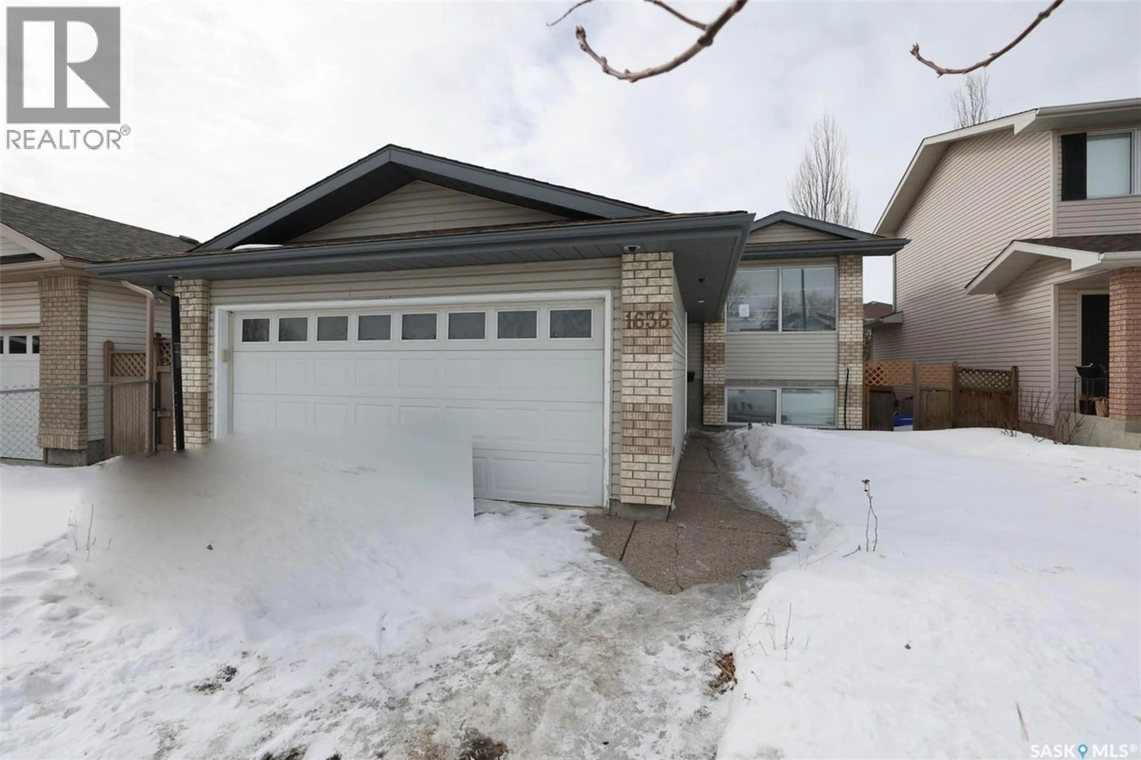 Unknown for 1636 VIOLET CRESCENT, Regina Saskatchewan S4X4L7