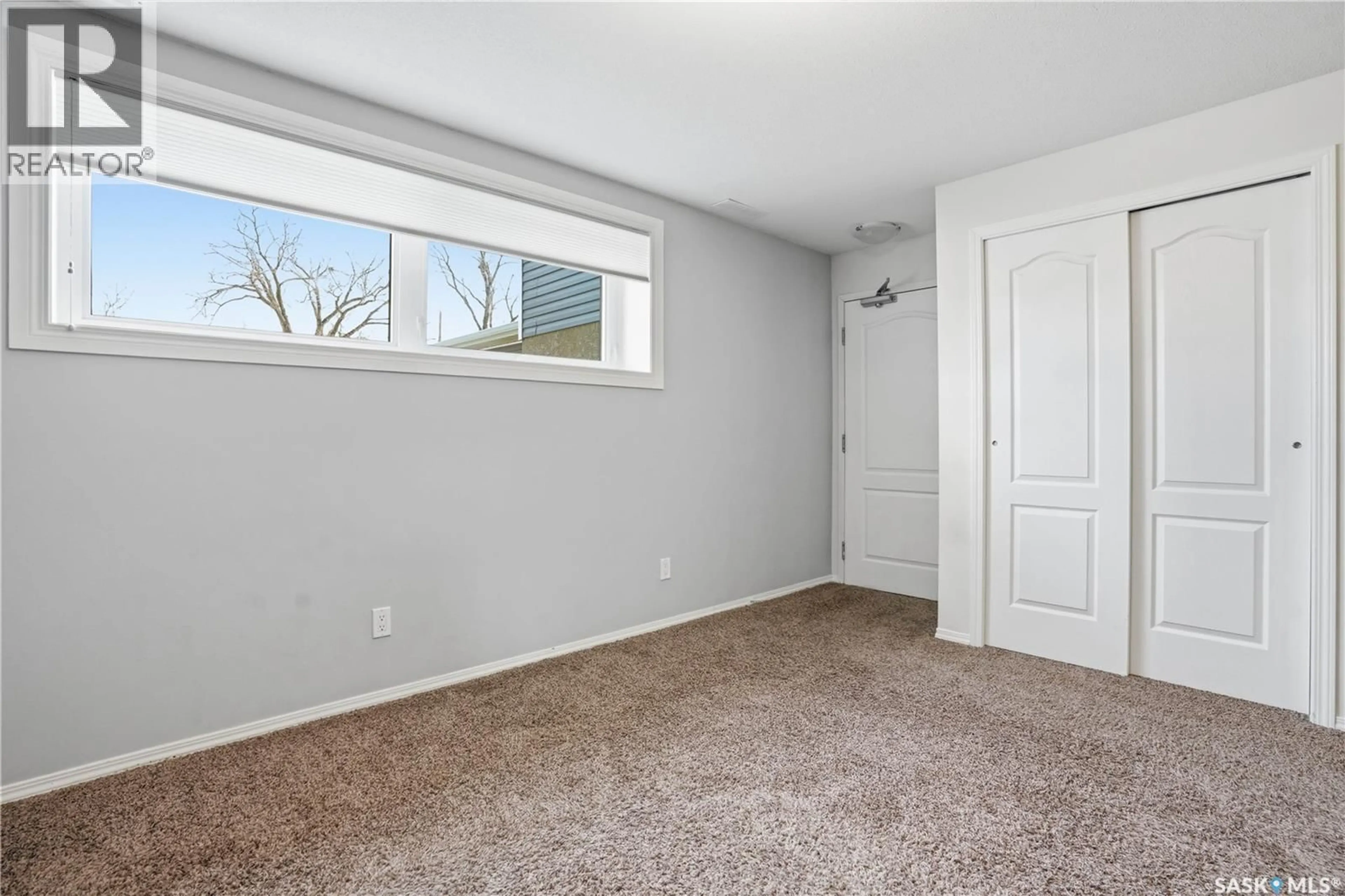 A pic of a room for #3 - 221 MAIN STREET, Moose Jaw Saskatchewan S6H2R4