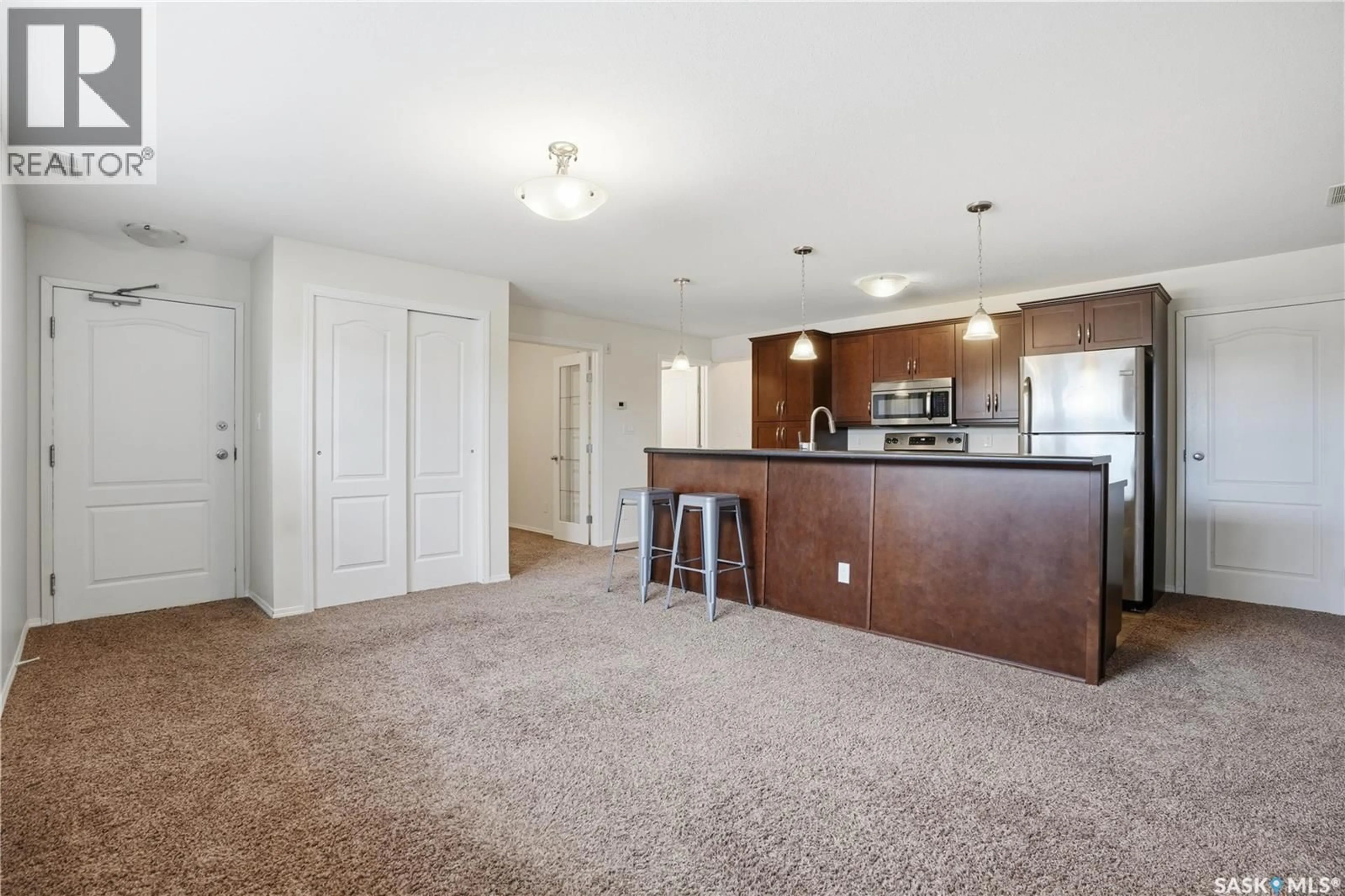 Open concept kitchen, unknown for #3 - 221 MAIN STREET, Moose Jaw Saskatchewan S6H2R4