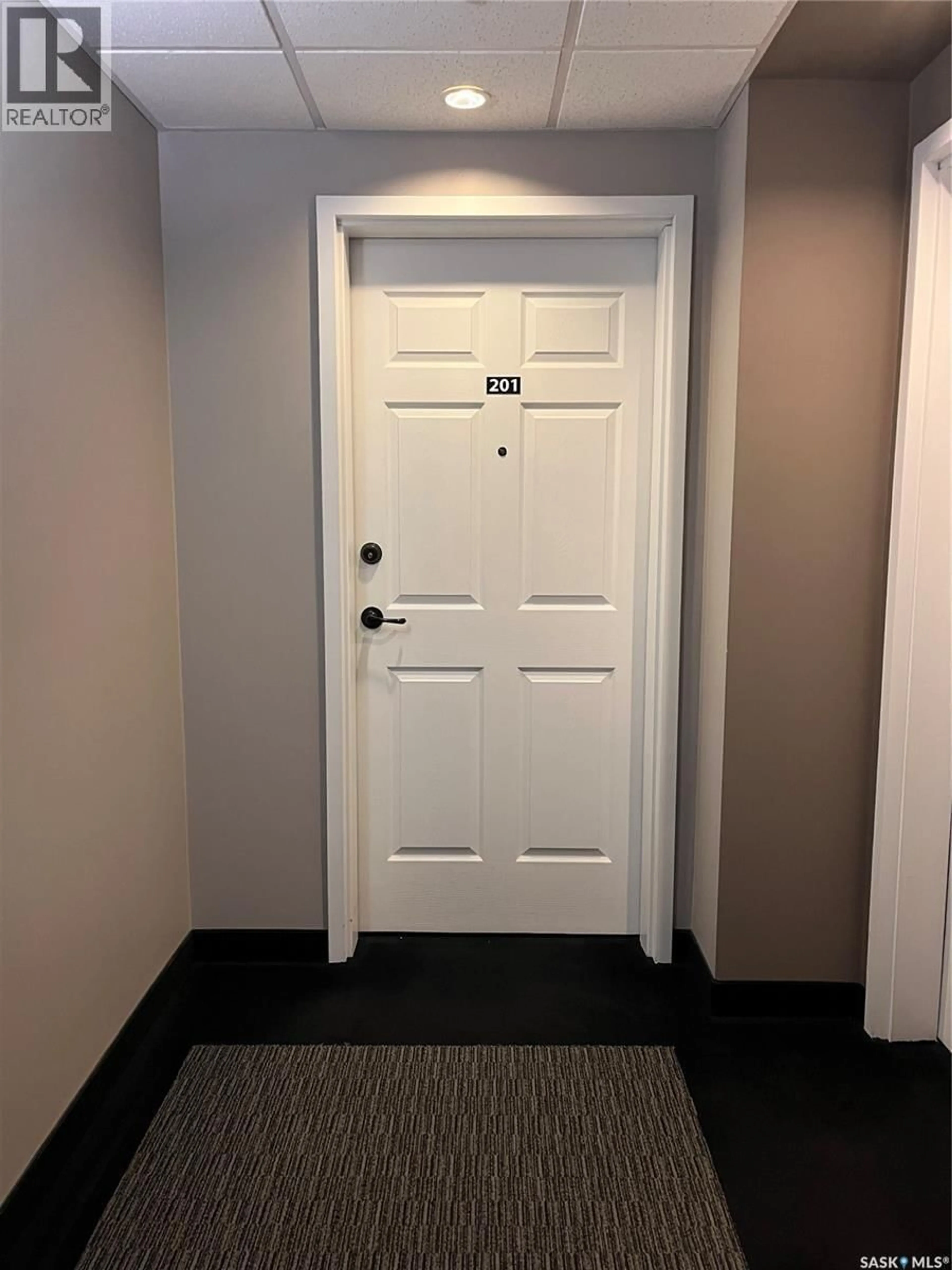 Indoor entryway for 610 - 201 CENTENNIAL BOULEVARD, Warman Saskatchewan S0K4S1