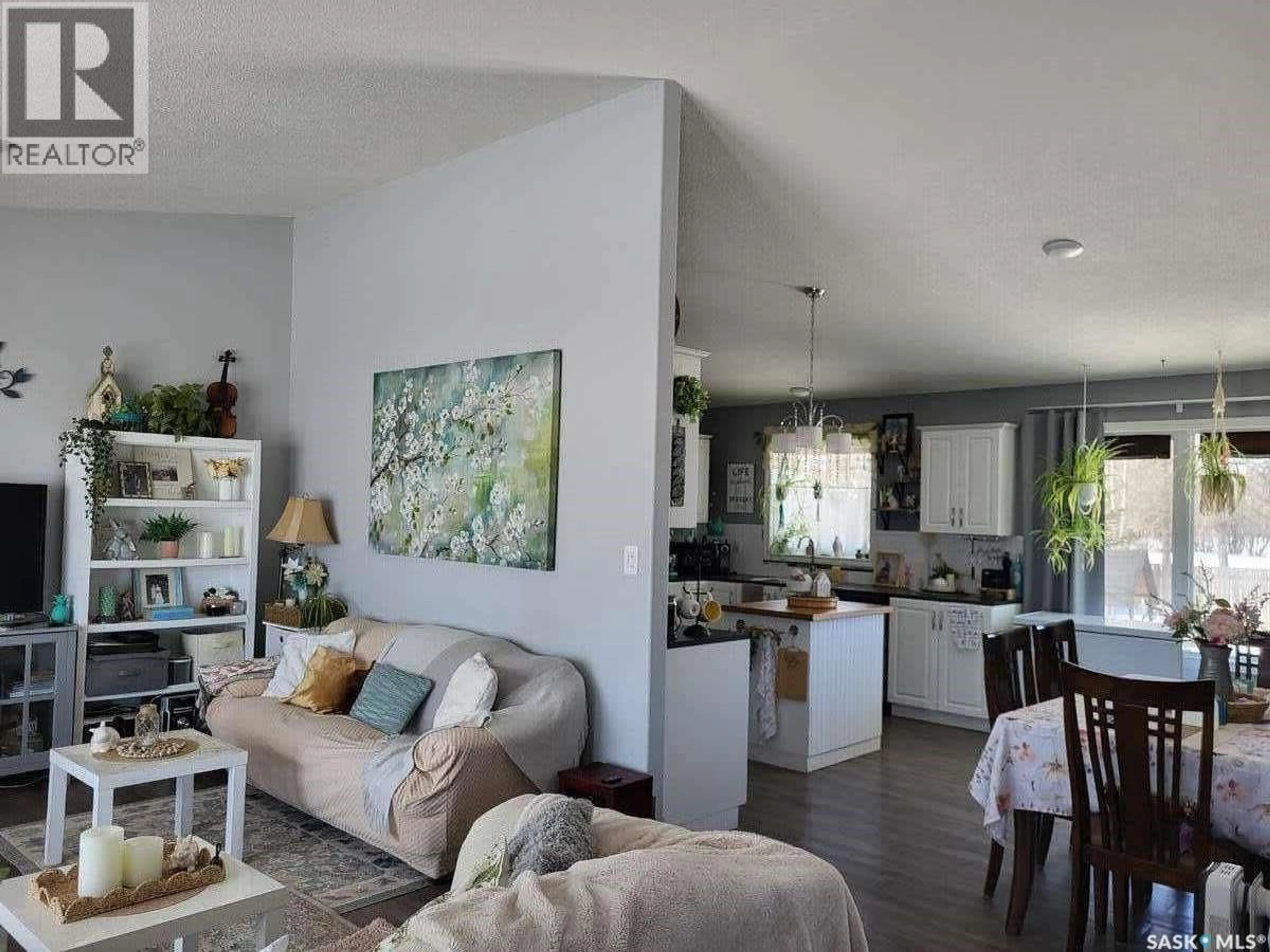 Open concept kitchen, unknown for 210 DOUGLAS PLACE, Waseca Saskatchewan S0M3A0