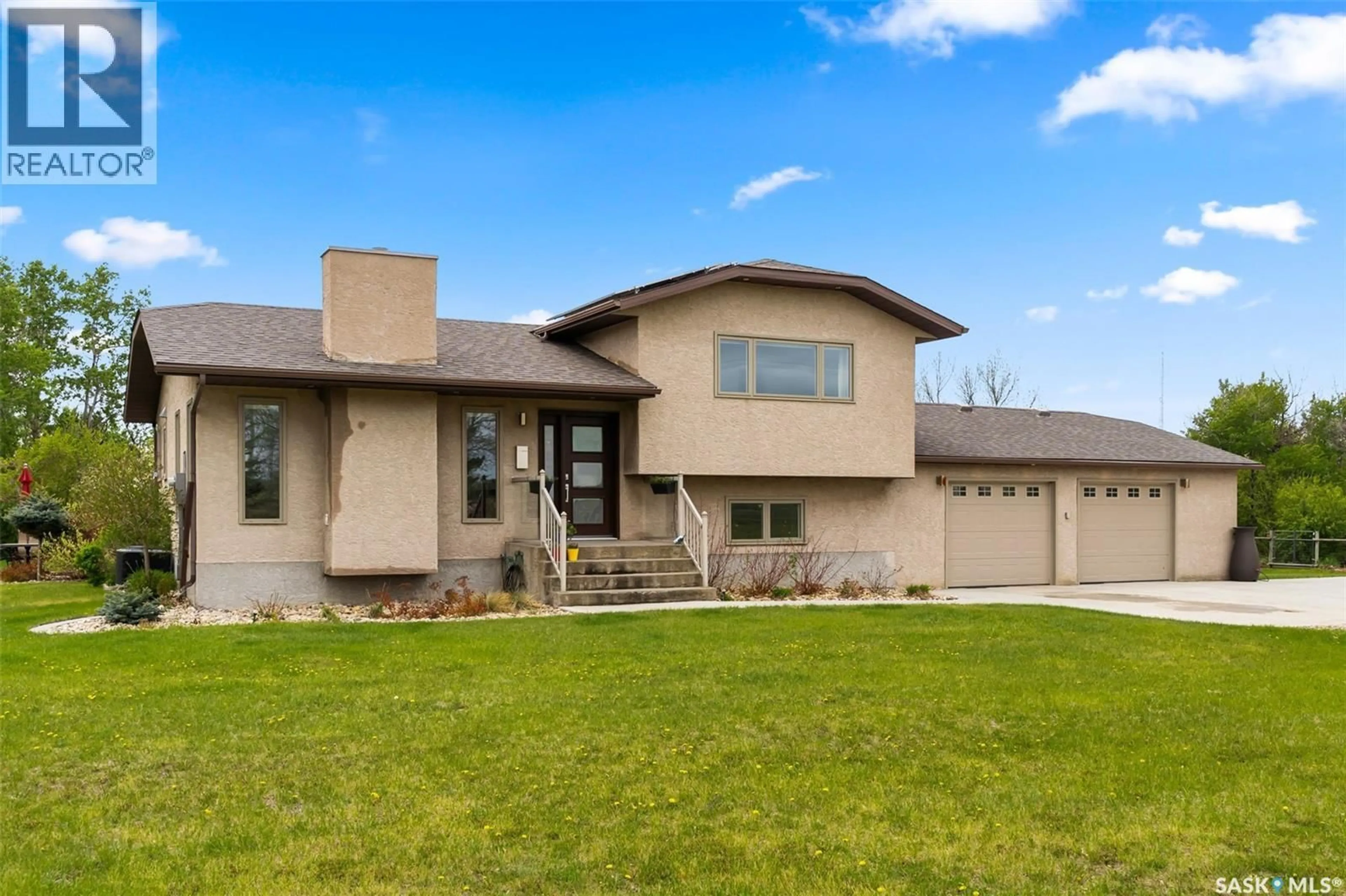 Home with vinyl exterior material, unknown for CHRISTENSEN ACREAGE, Edenwold Rm No.158 Saskatchewan S0G3Z0