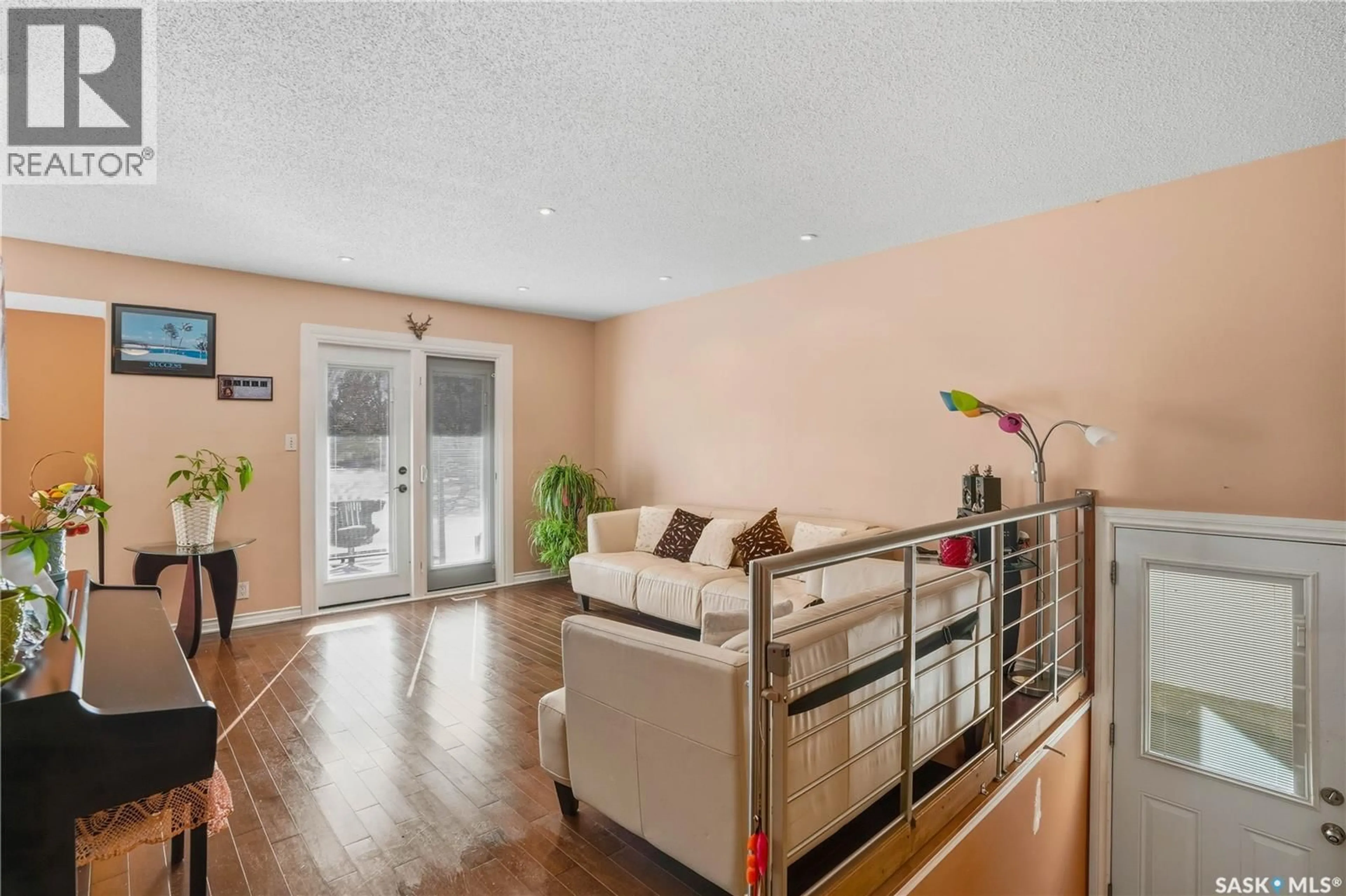 Unknown for 882 SAMUELS CRESCENT, Regina Saskatchewan S4X2A5