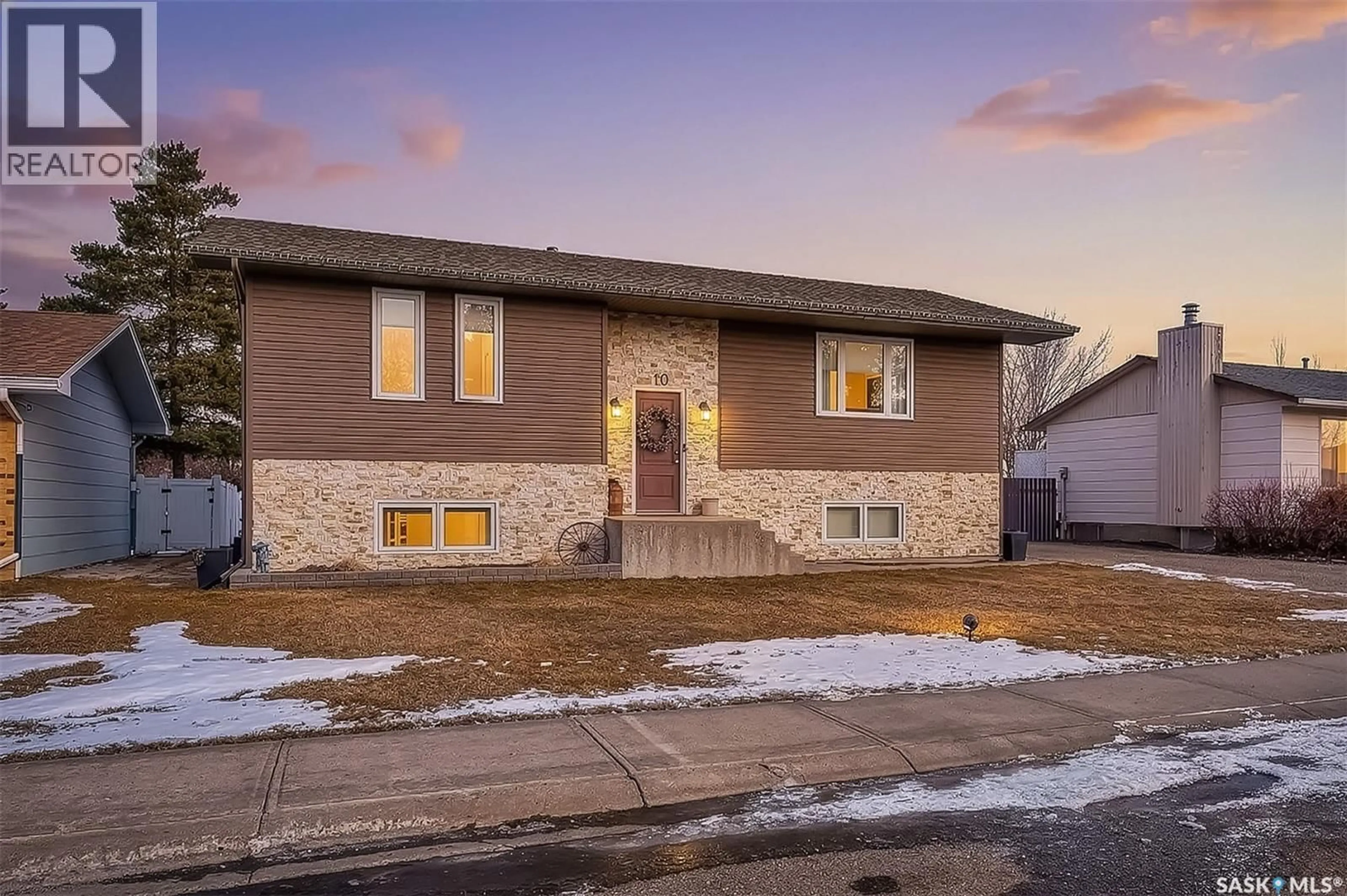 Home with brick exterior material, street for 10 EDELWEISS CRESCENT, Moose Jaw Saskatchewan S6J1E5