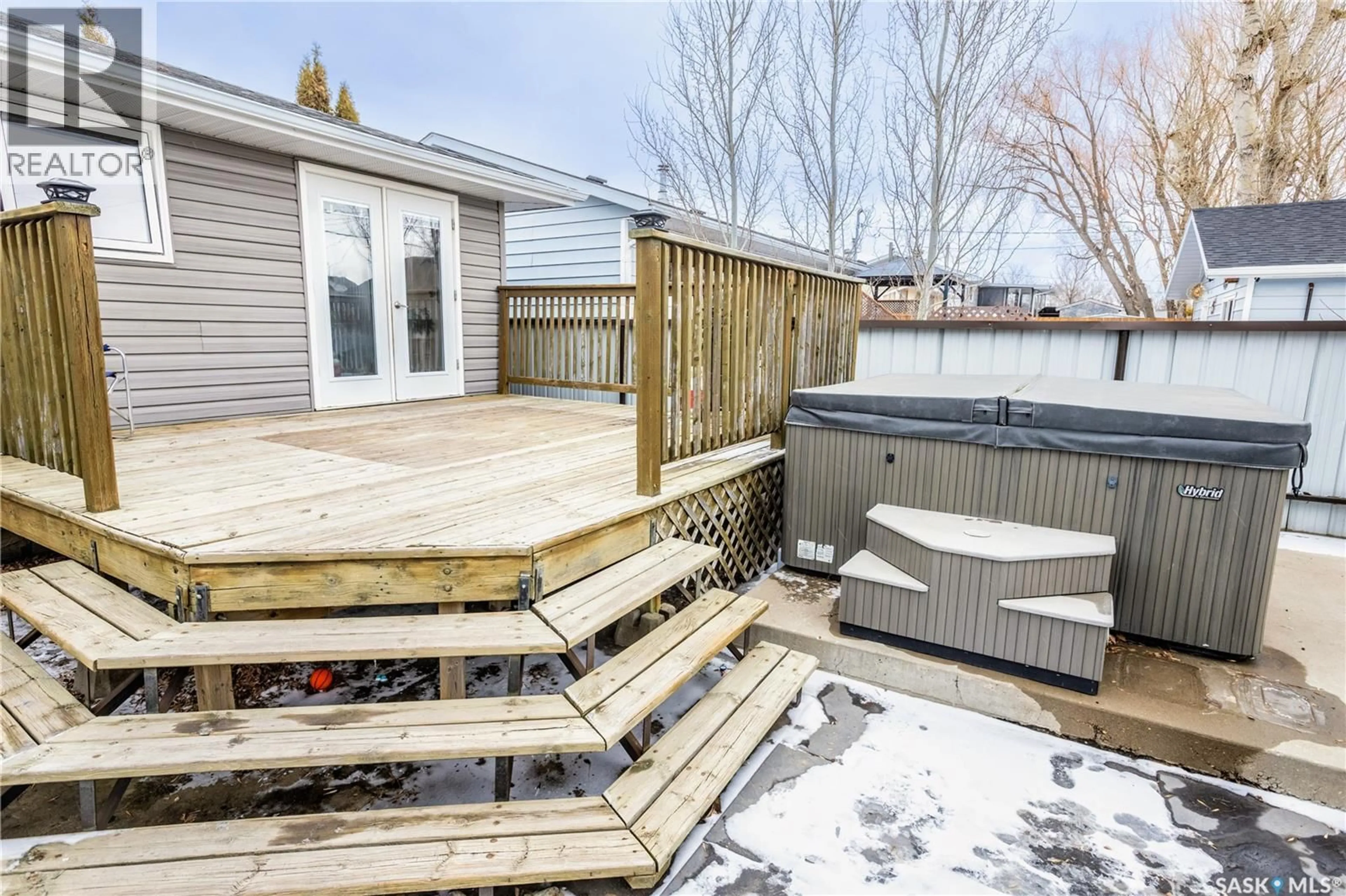 Patio, water/lake/river/ocean view for 1443 SMITH STREET, Moose Jaw Saskatchewan S6H6W6