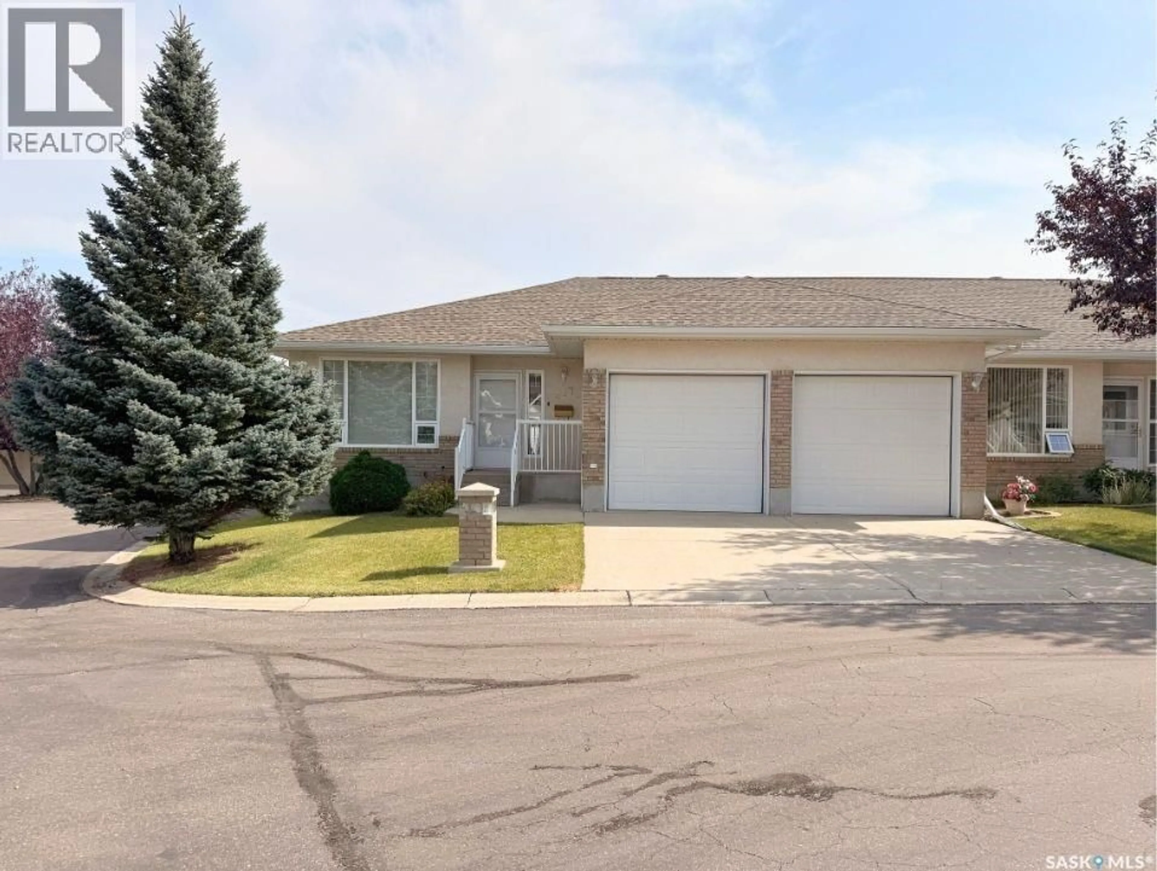 Unknown for W - 417 165 ROBERT STREET, Swift Current Saskatchewan S9H5E7