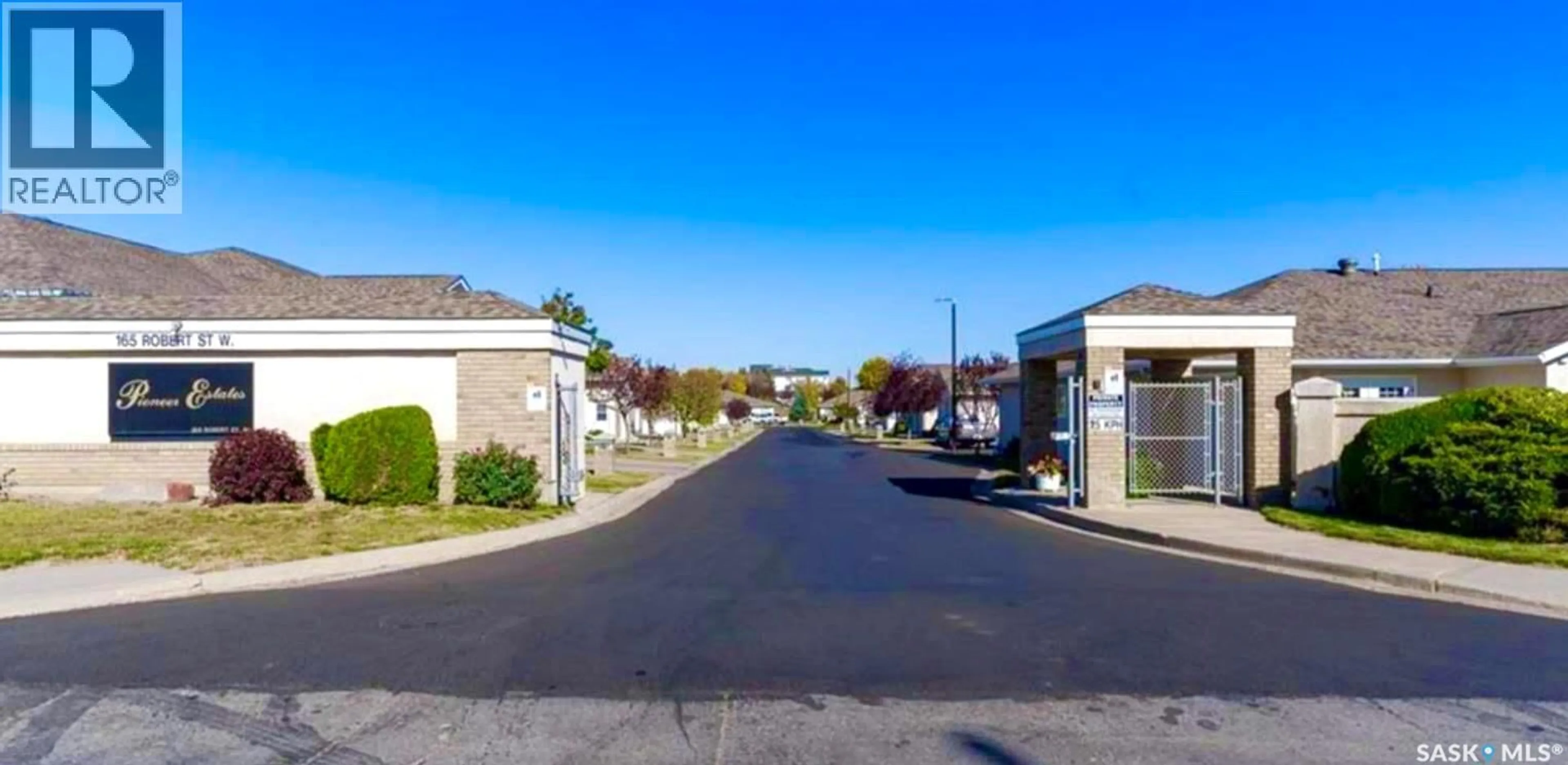 Unknown for W - 417 165 ROBERT STREET, Swift Current Saskatchewan S9H5E7