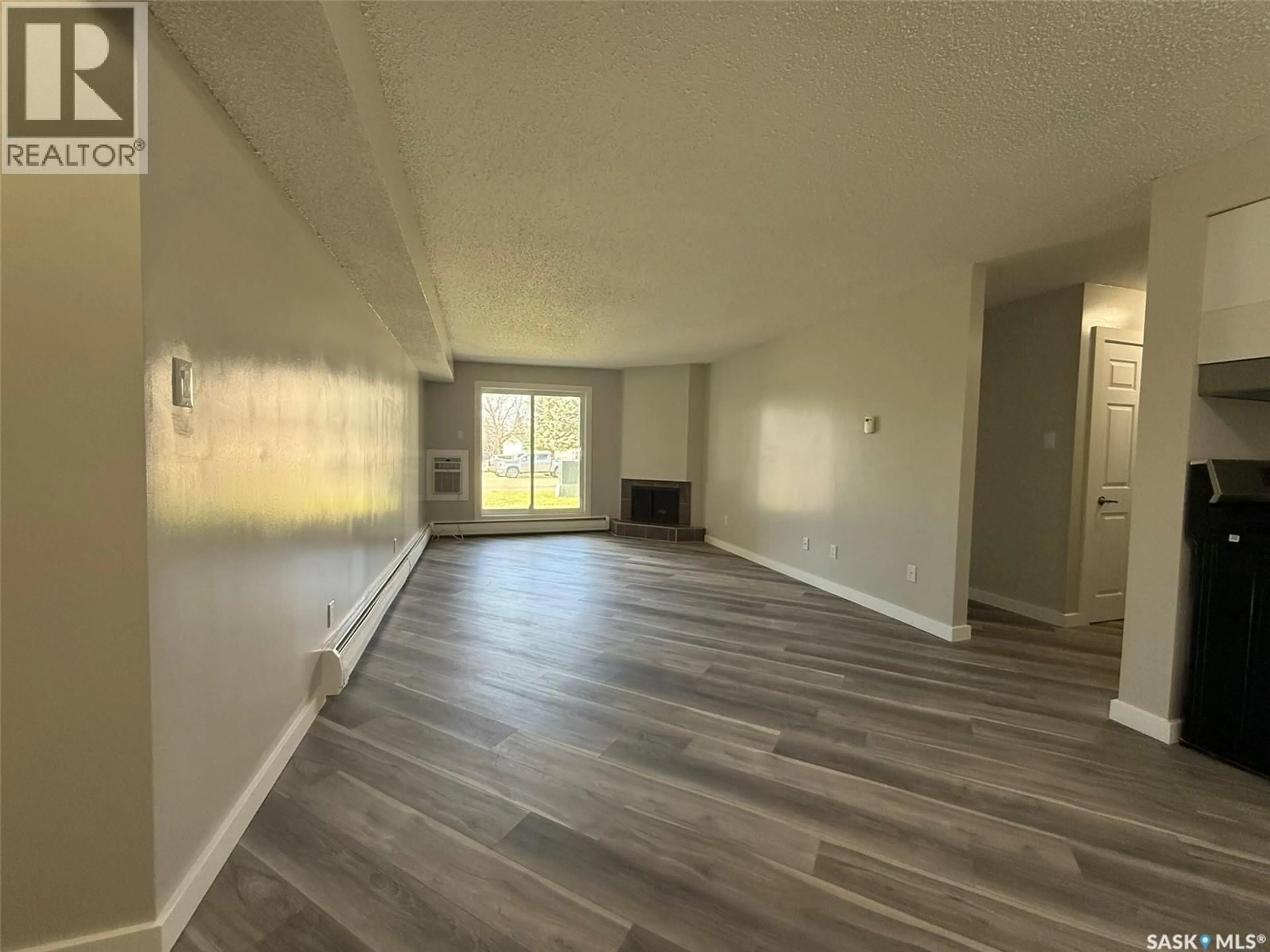 A pic of a room for 101 - 1822 EAGLESHAM AVENUE, Weyburn Saskatchewan S4T2R1