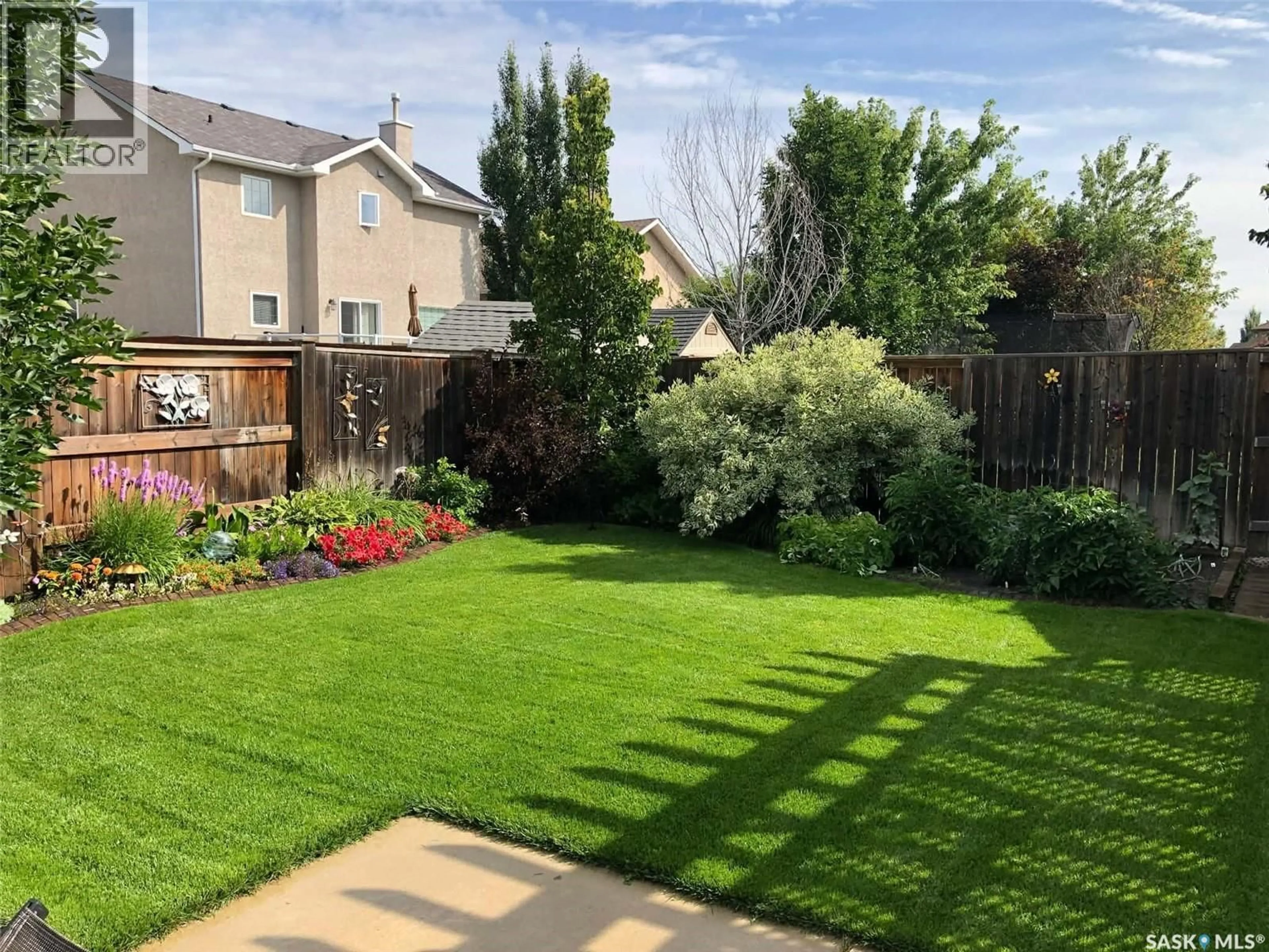 Patio, street for 510 GREAVES LANE, Saskatoon Saskatchewan S7W1B1