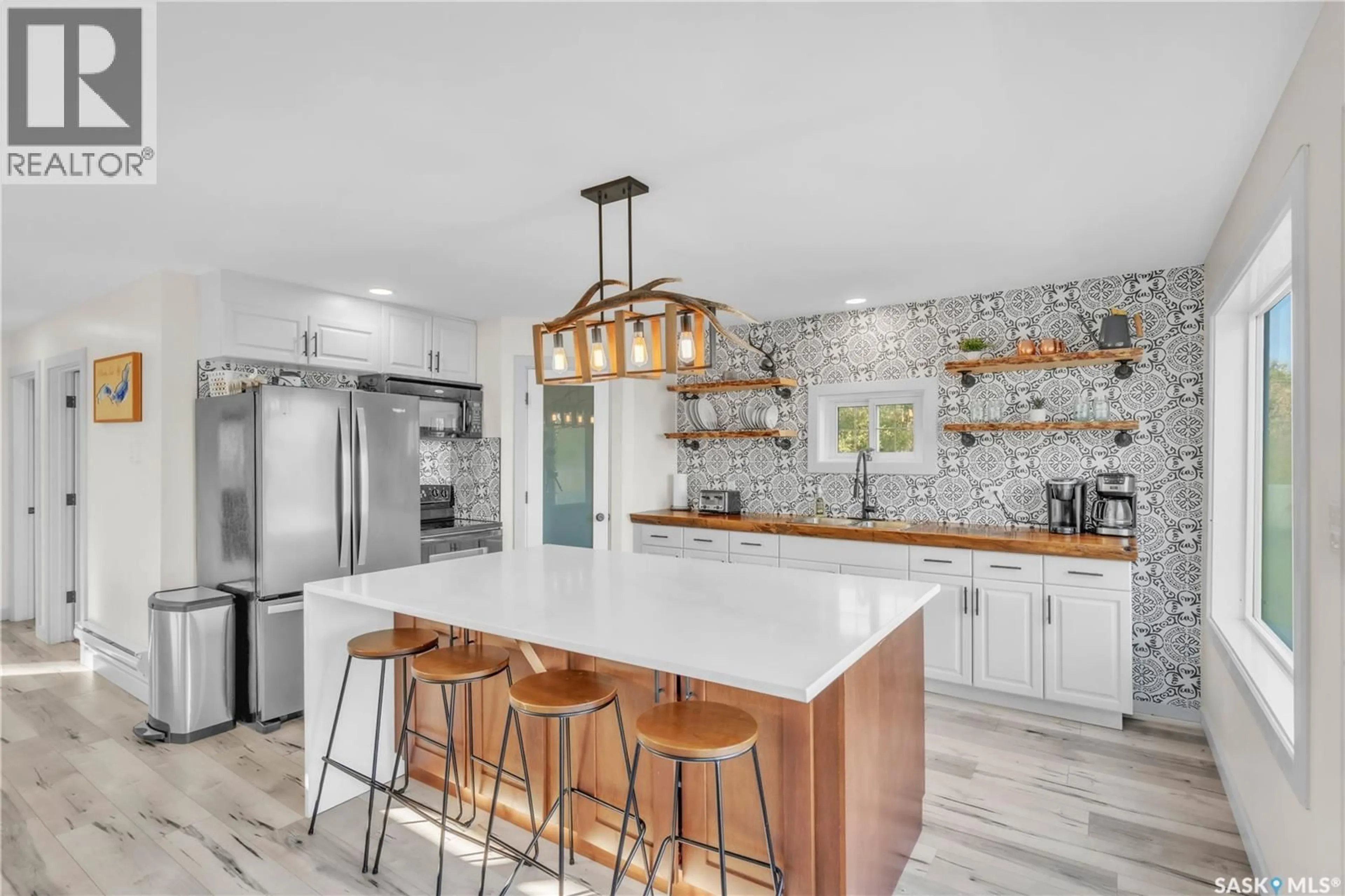 Open concept kitchen, ceramic/tile floor for 24 LAKESHORE DRIVE, Loon Lake Rm No. 561 Saskatchewan S0M1L0