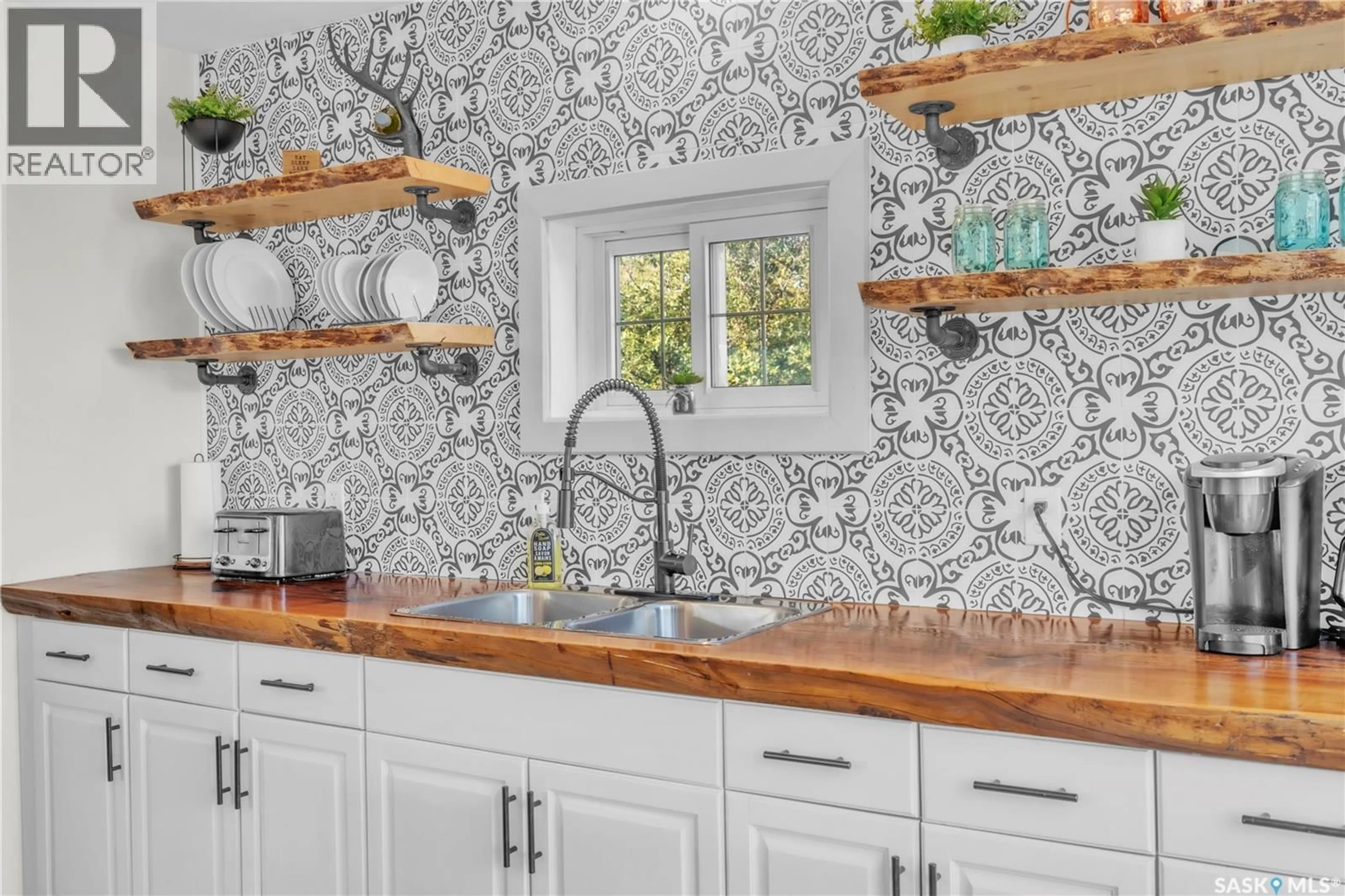 Contemporary kitchen, ceramic/tile floor for 24 LAKESHORE DRIVE, Loon Lake Rm No. 561 Saskatchewan S0M1L0