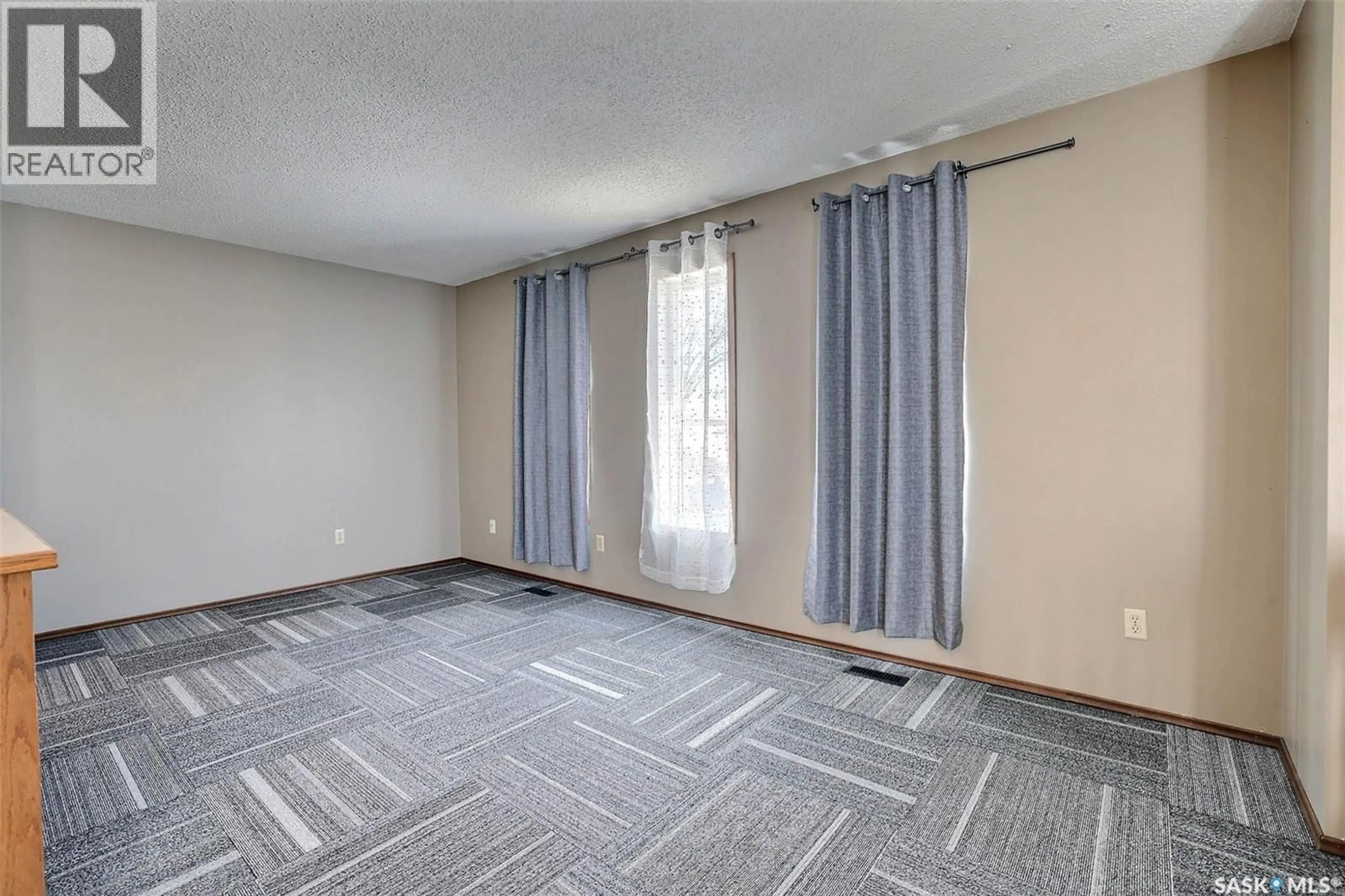 A pic of a room for 1580 LACON STREET, Regina Saskatchewan S4N1Z4
