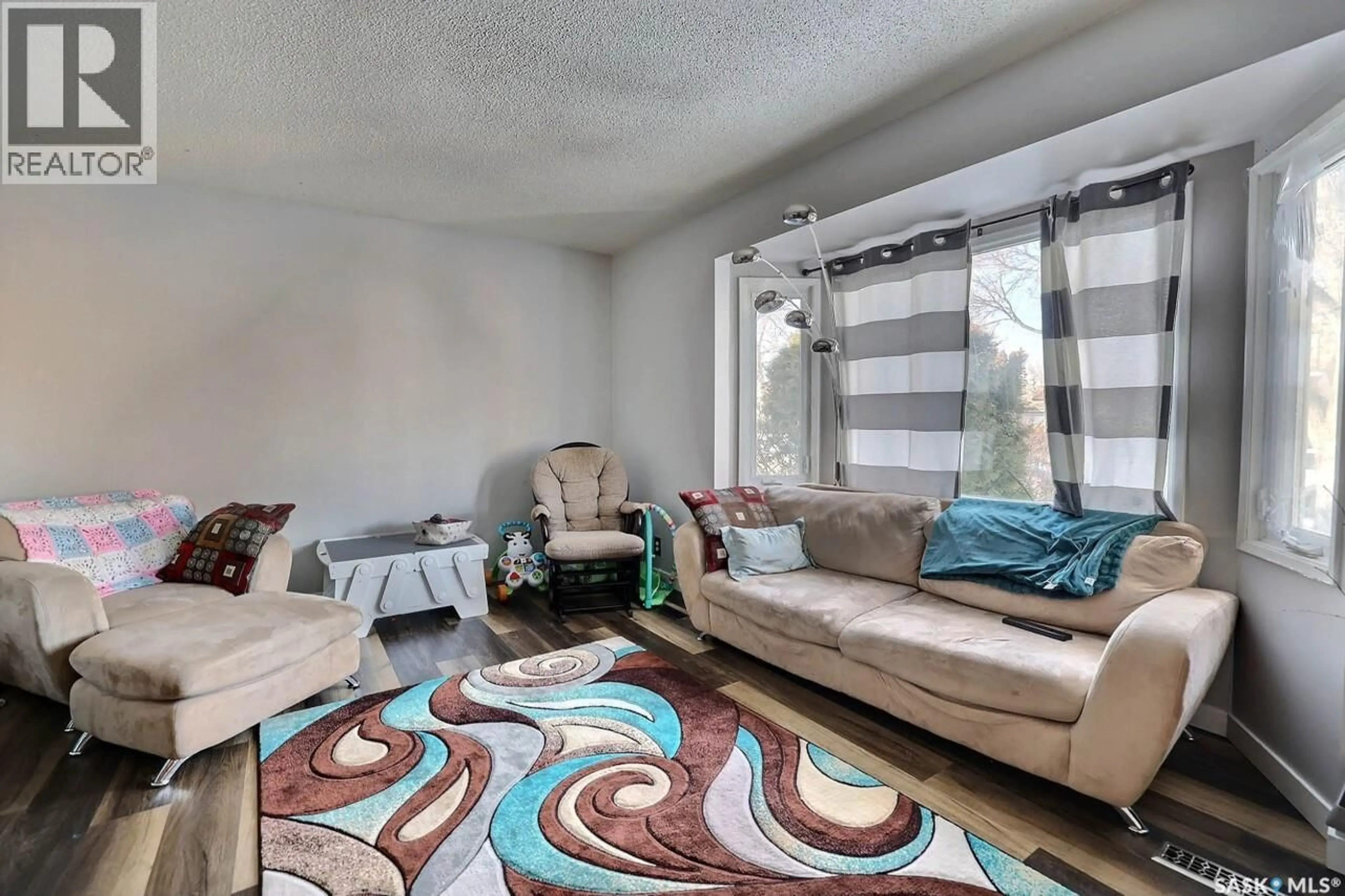 Unknown for 61 BANNISTER AVENUE, Regina Saskatchewan S4R5K8