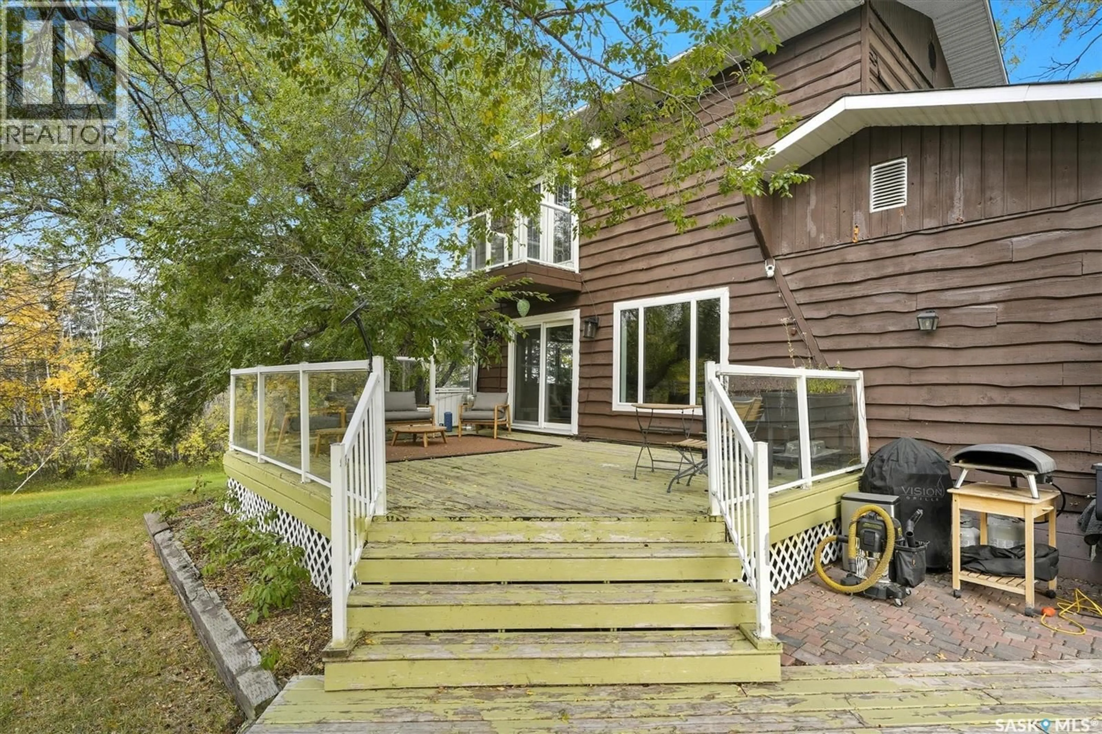 Patio, unknown for 203 SPUR WAY, Corman Park Rm No. 344 Saskatchewan S7K3J9