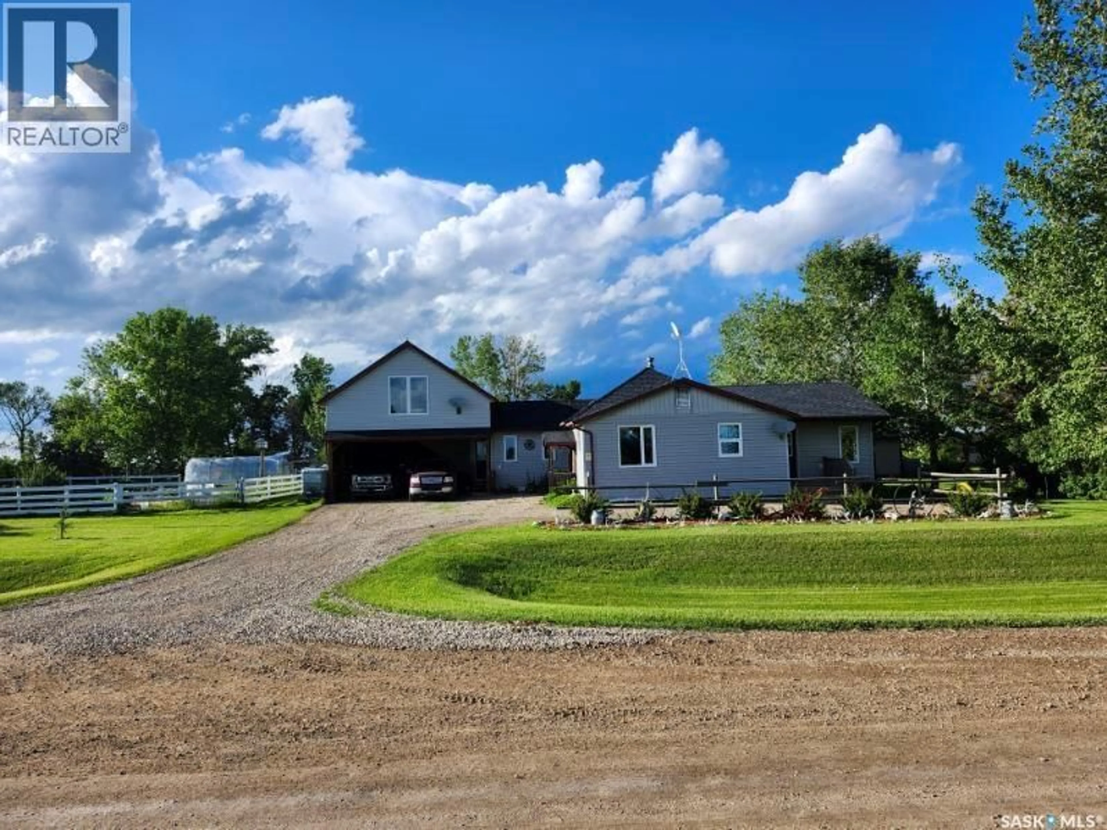 A pic from outside/outdoor area/front of a property/back of a property/a pic from drone, unknown for BELL ACREAGE, Benson Rm No. 35 Saskatchewan S0C0L0