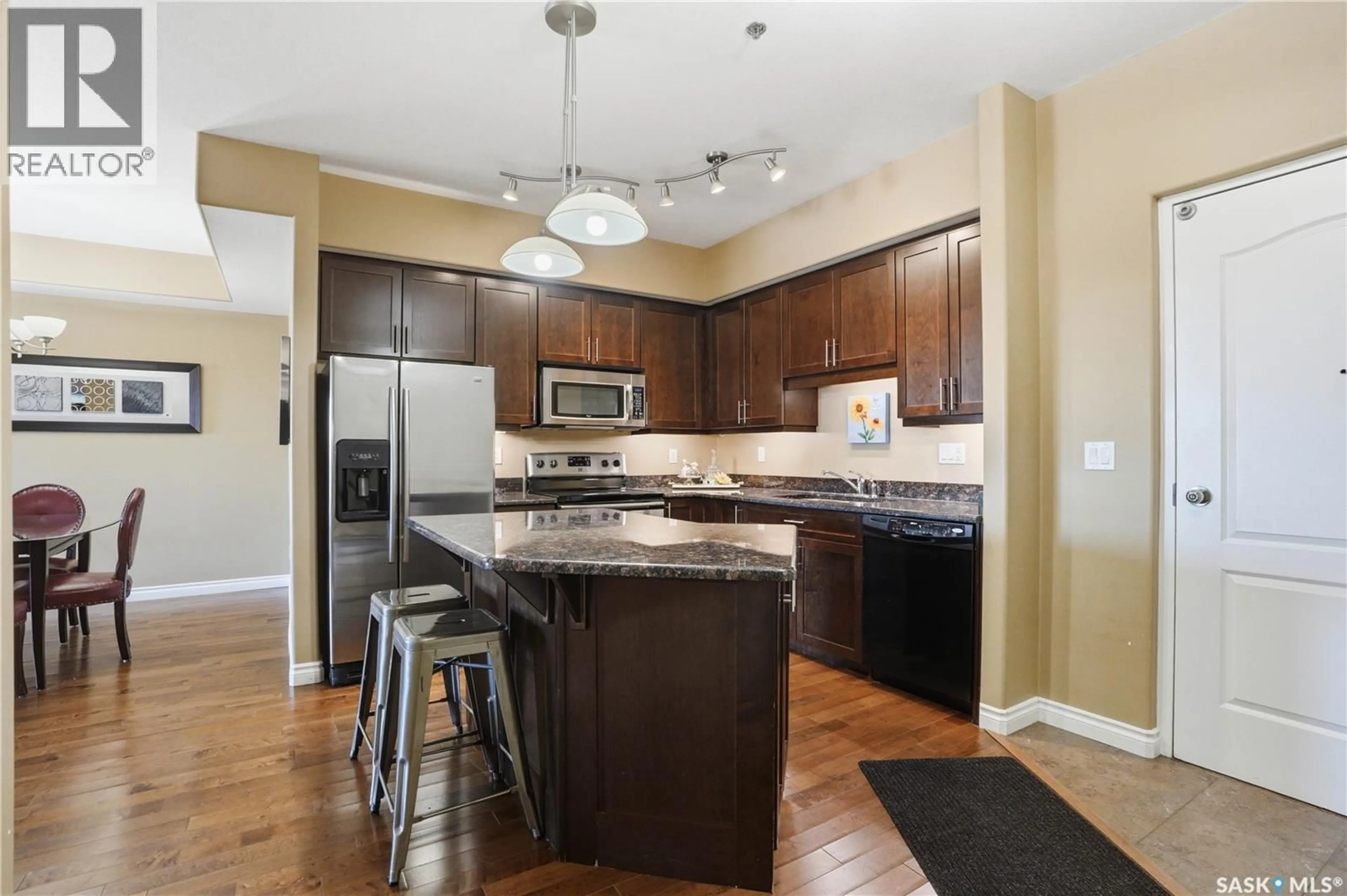Open concept kitchen, unknown for 311 227 PINEHOUSE DRIVE, Saskatoon Saskatchewan S7K4W9