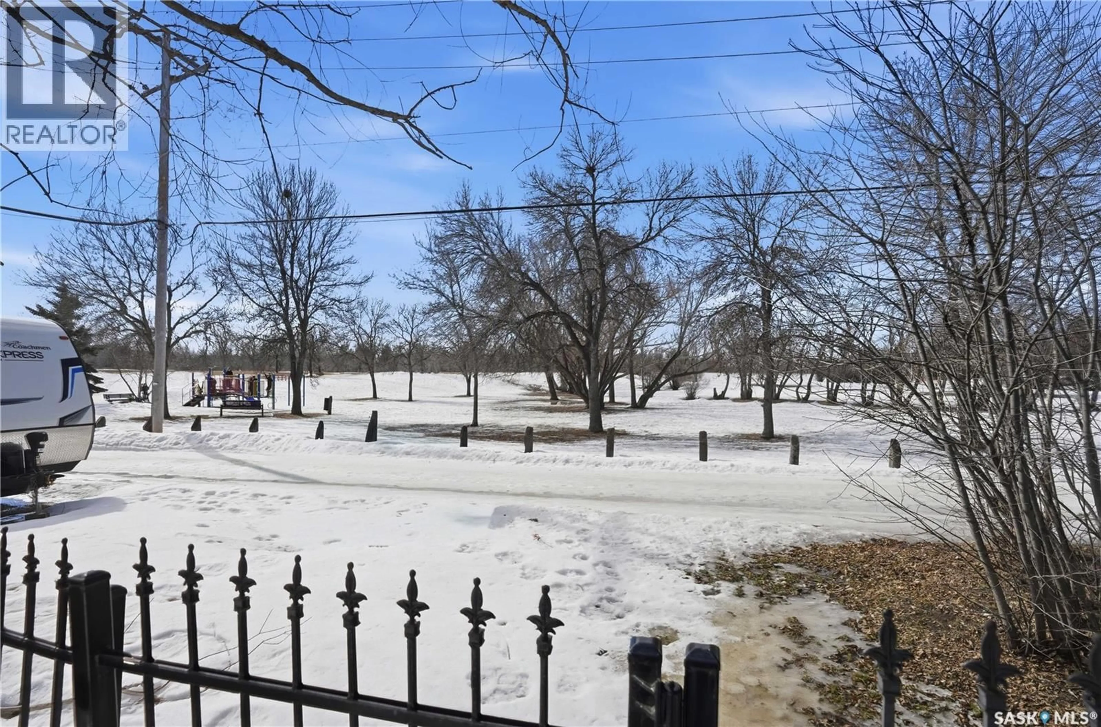 Patio, street for 2512 GARNET STREET, Regina Saskatchewan S4T3A4