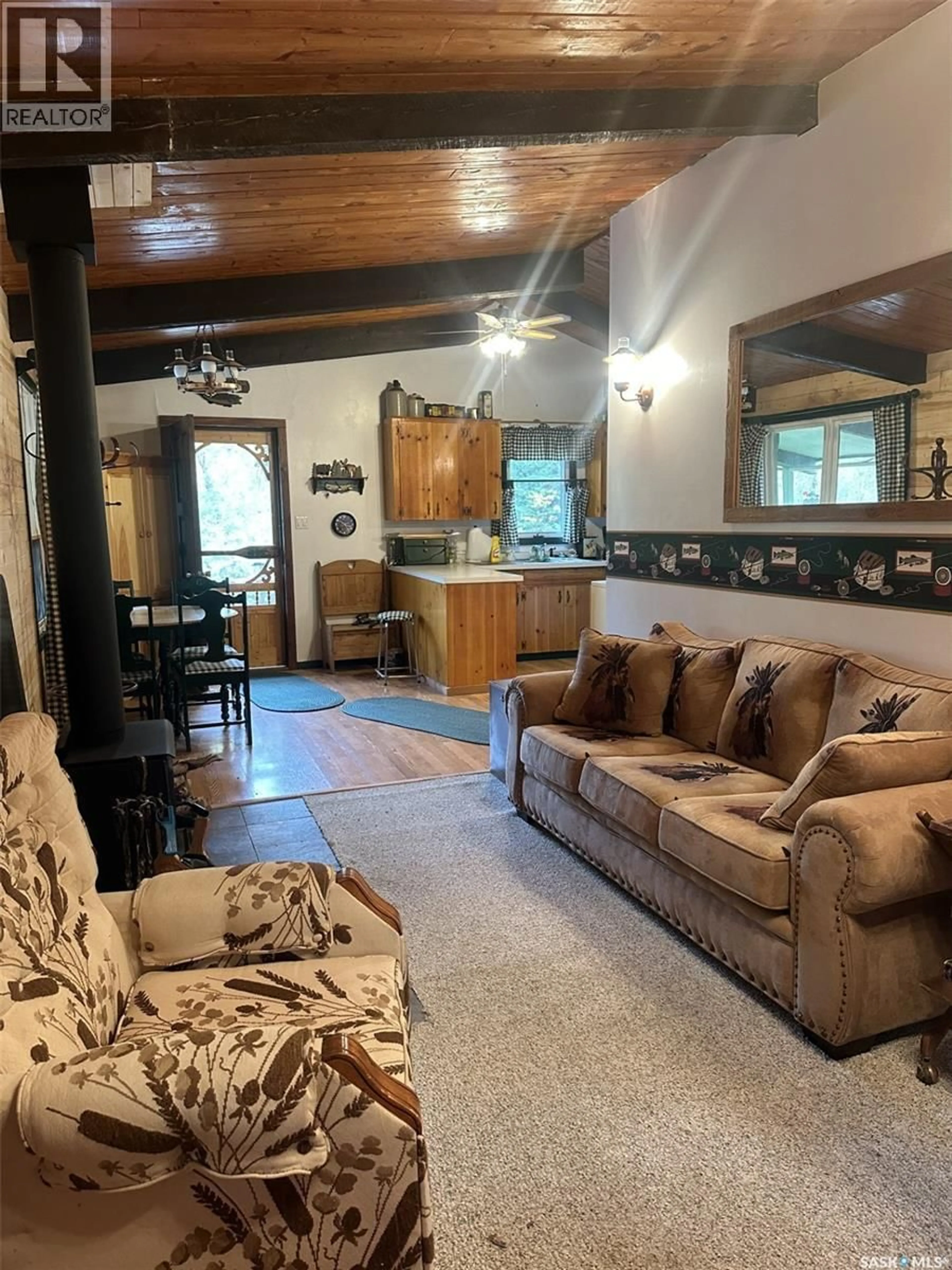 Living room with furniture, unknown for 19 JAN AVENUE, Northern Admin District Saskatchewan S0J1S0