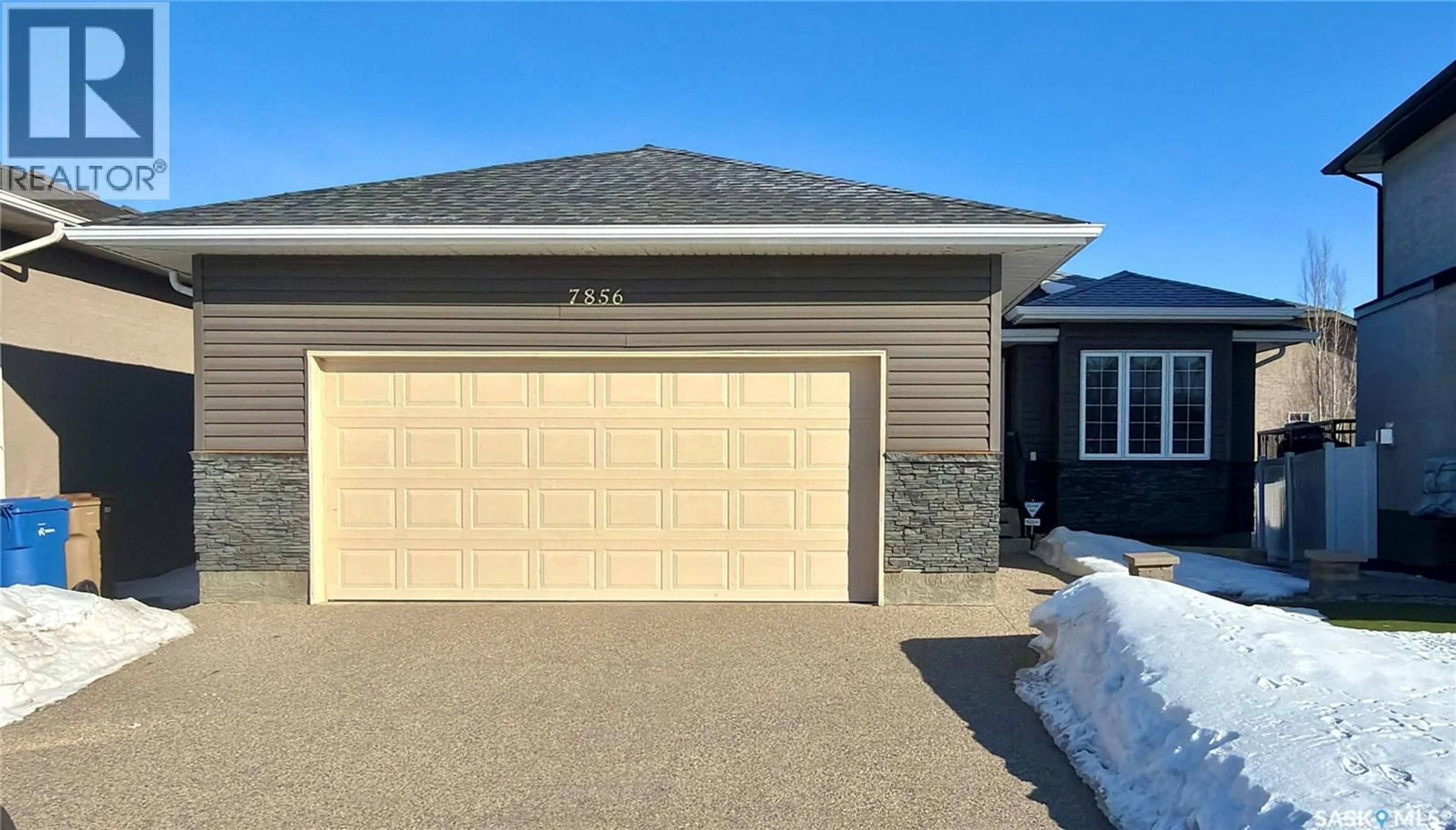 Indoor garage for 7856 SAGEBRUSH CRESCENT, Regina Saskatchewan S4Y0A5