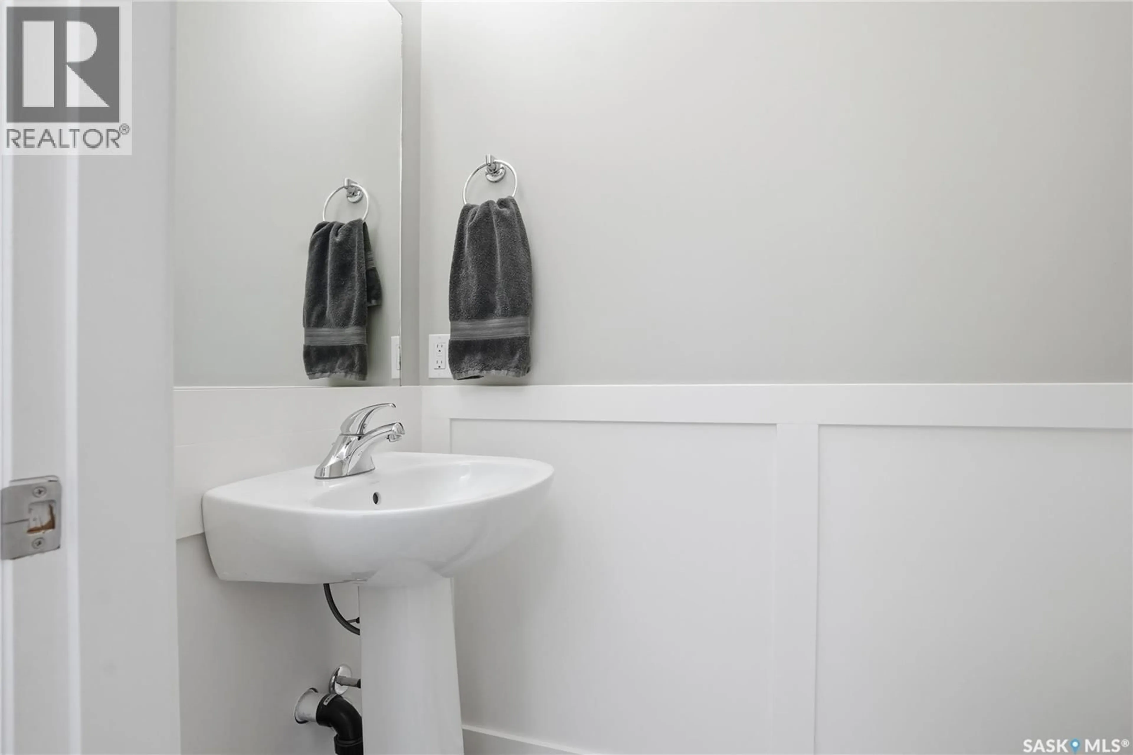 Standard bathroom, unknown for 800 - 30 ST ANDREWS LANE, Warman Saskatchewan S0K4S4