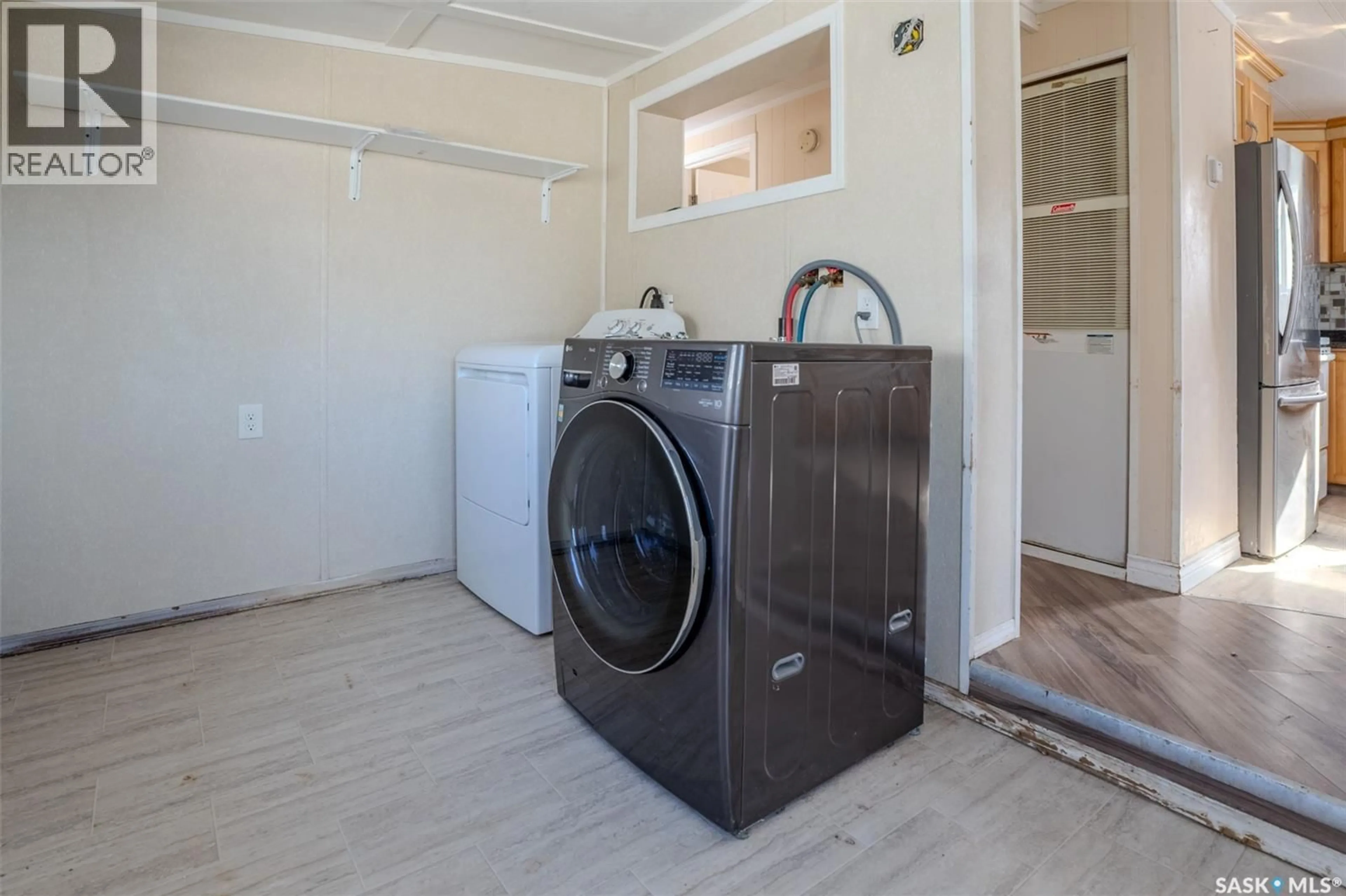 Laundry room for 63 219 GRANT STREET, Saskatoon Saskatchewan S7N2A5