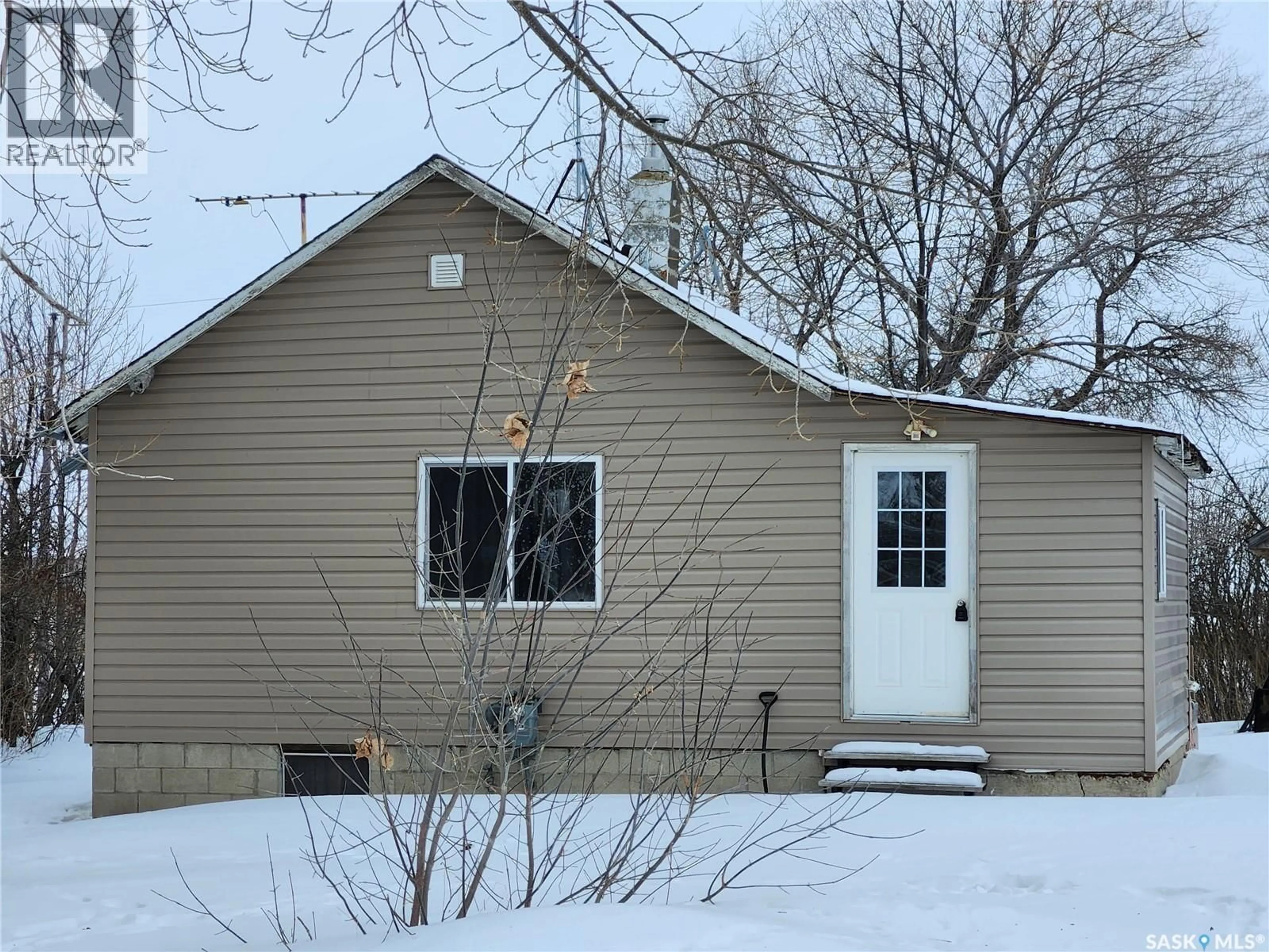 Home with vinyl exterior material, street for 7 PARK STREET, Yarbo Saskatchewan S0A4V0