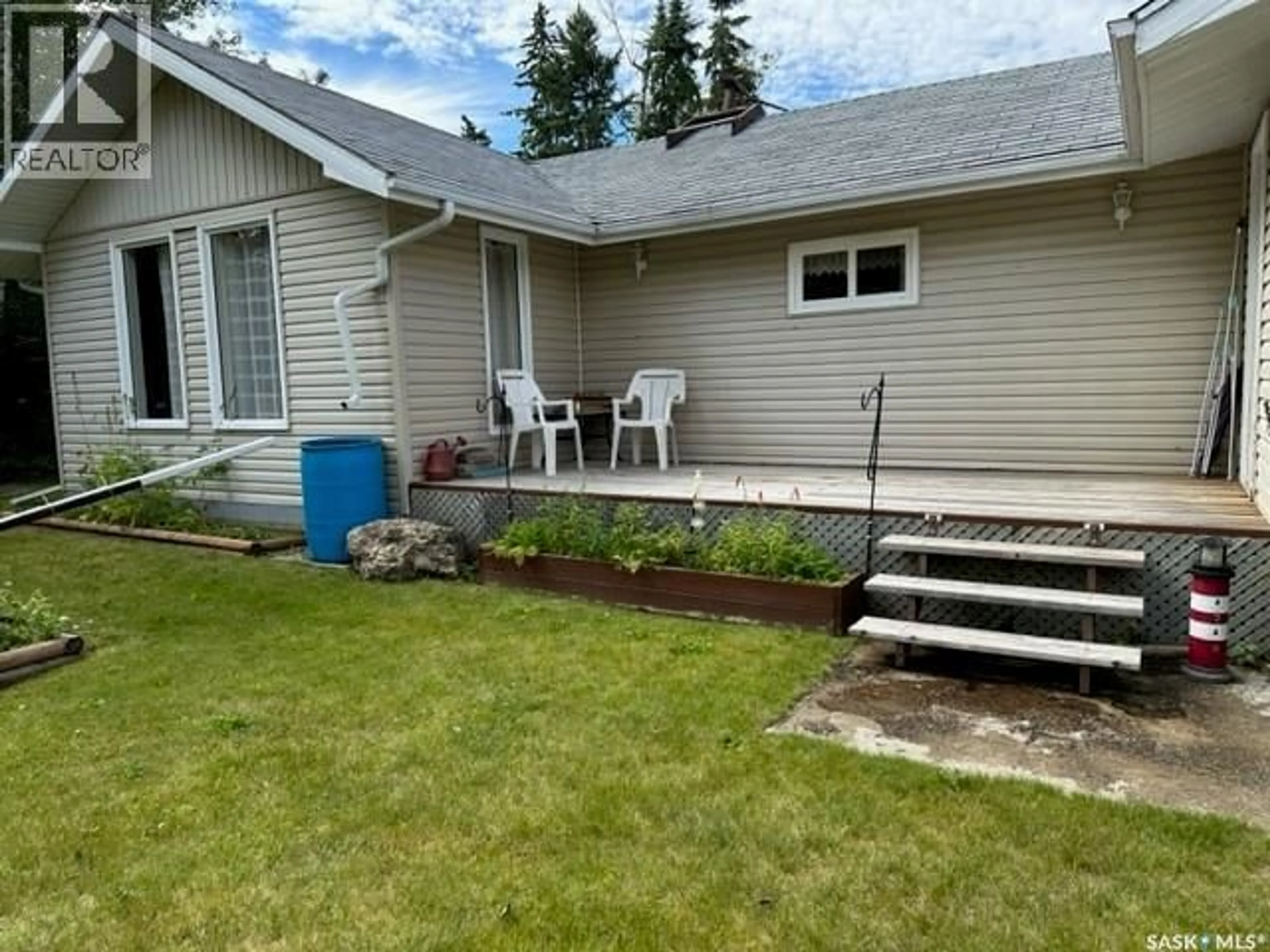 Patio, unknown for 711 WASKOS DRIVE, Northern Admin District Saskatchewan S0J1L0