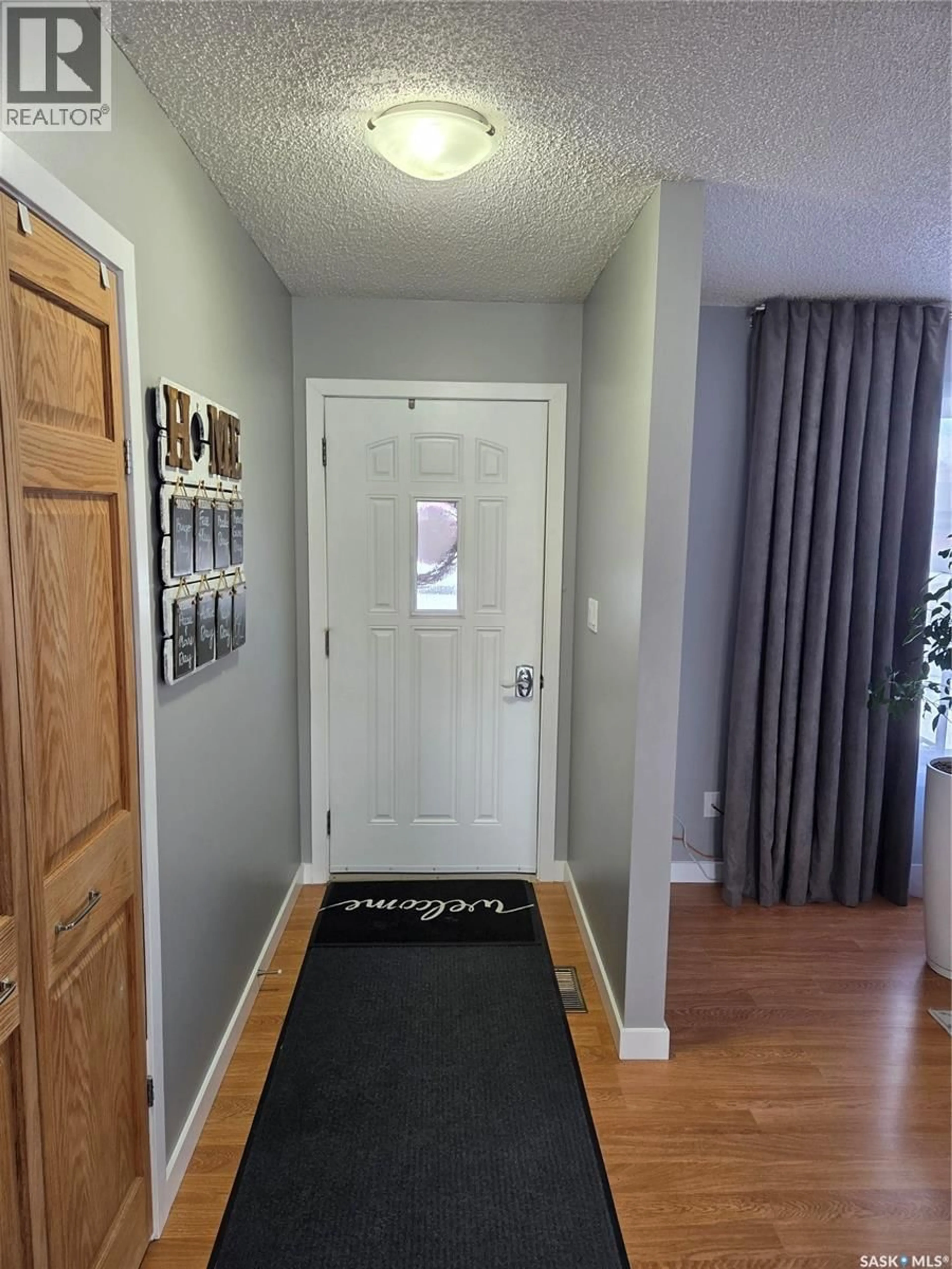 Indoor entryway for 519 CARLYLE AVENUE, Carlyle Saskatchewan S0C0R0